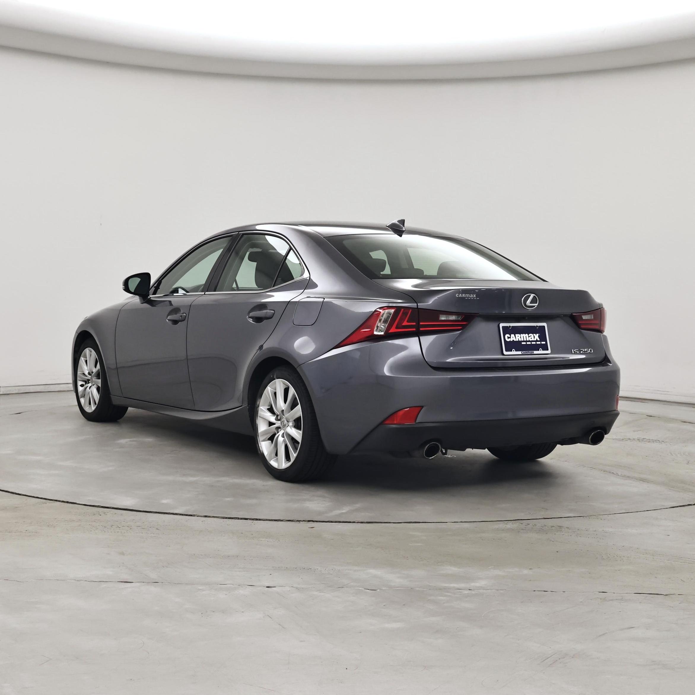 Thumbnail: 2015 Lexus IS - 2