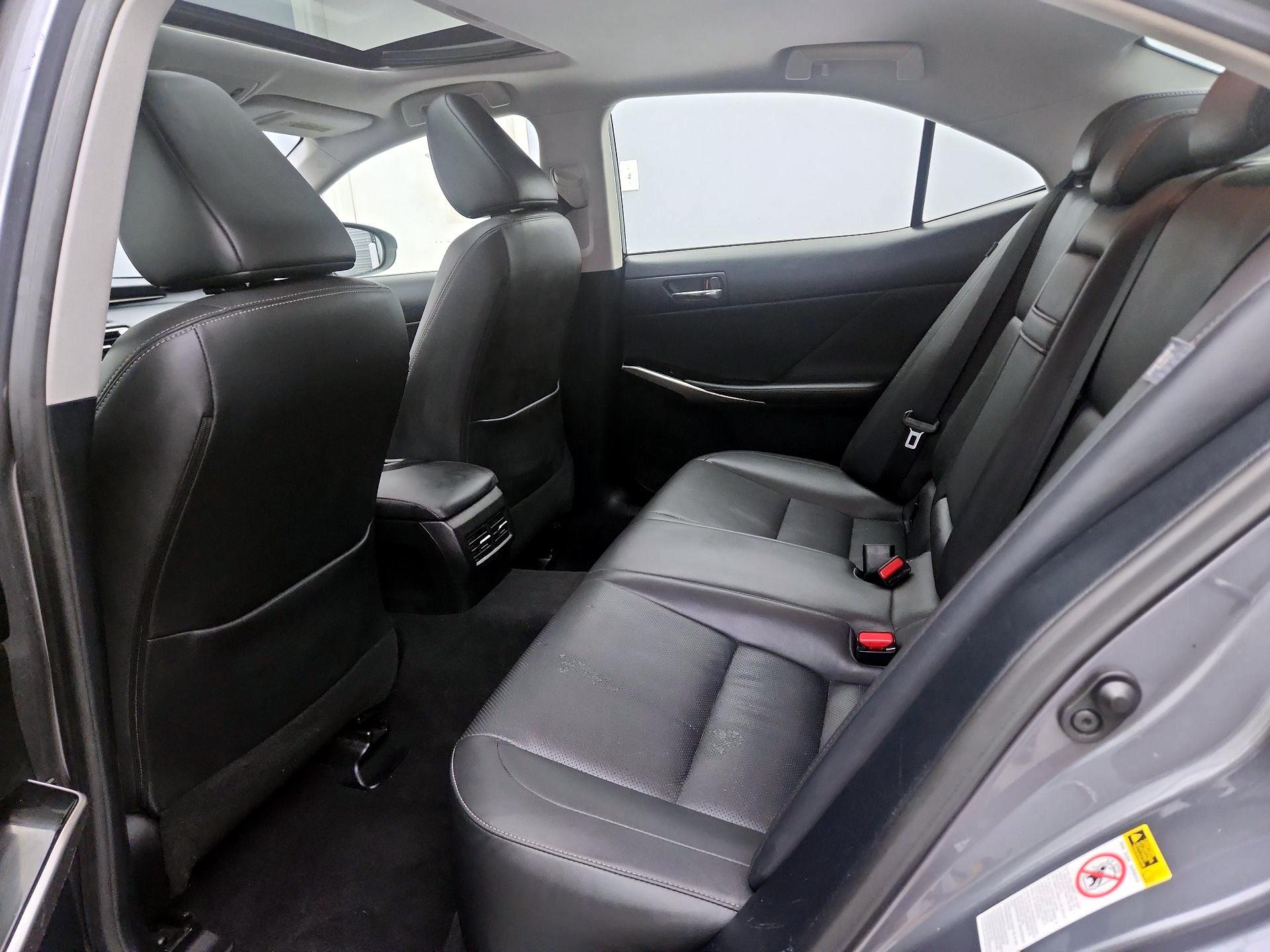 Thumbnail: 2015 Lexus IS - 20