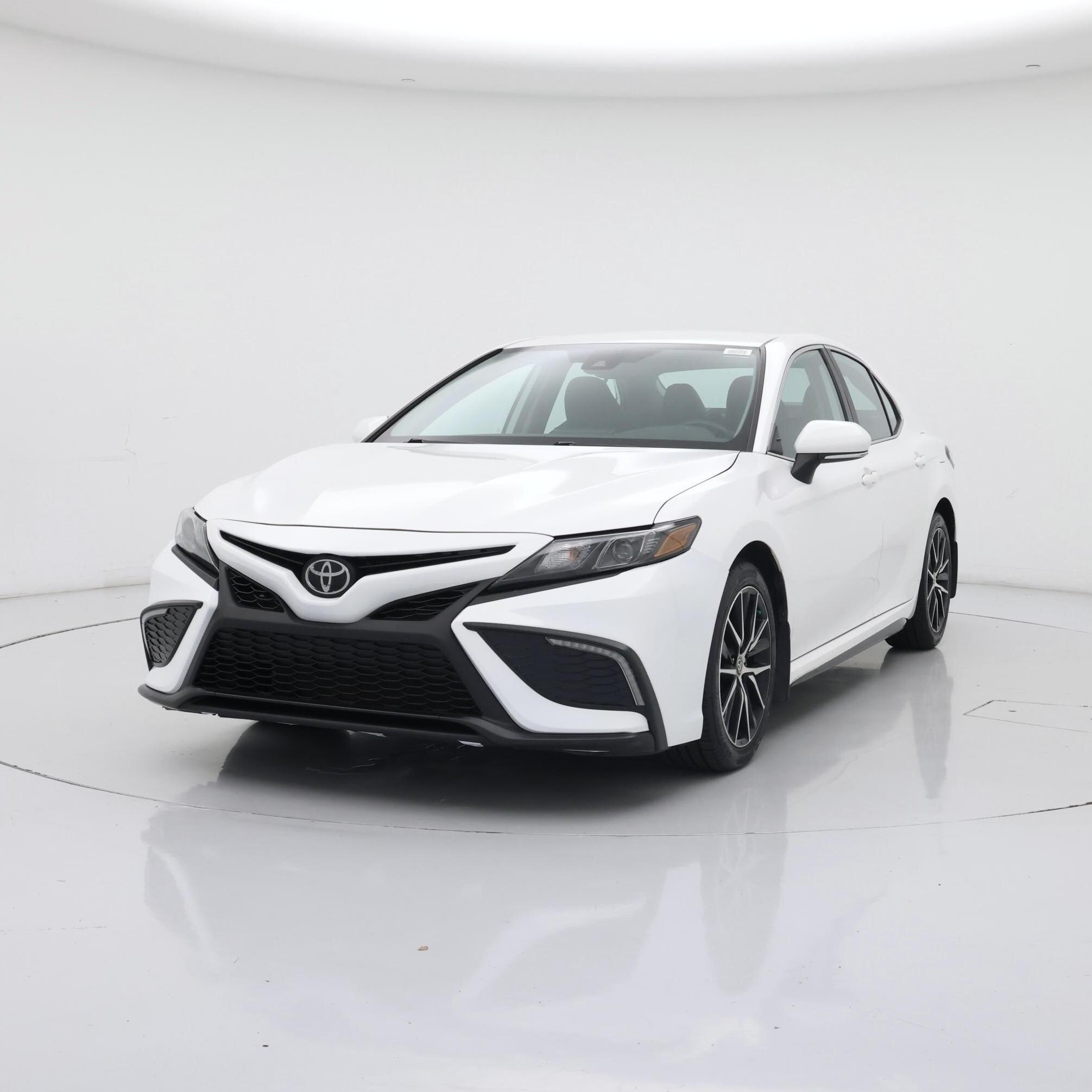 Thumbnail: 2023 Toyota Camry - 4