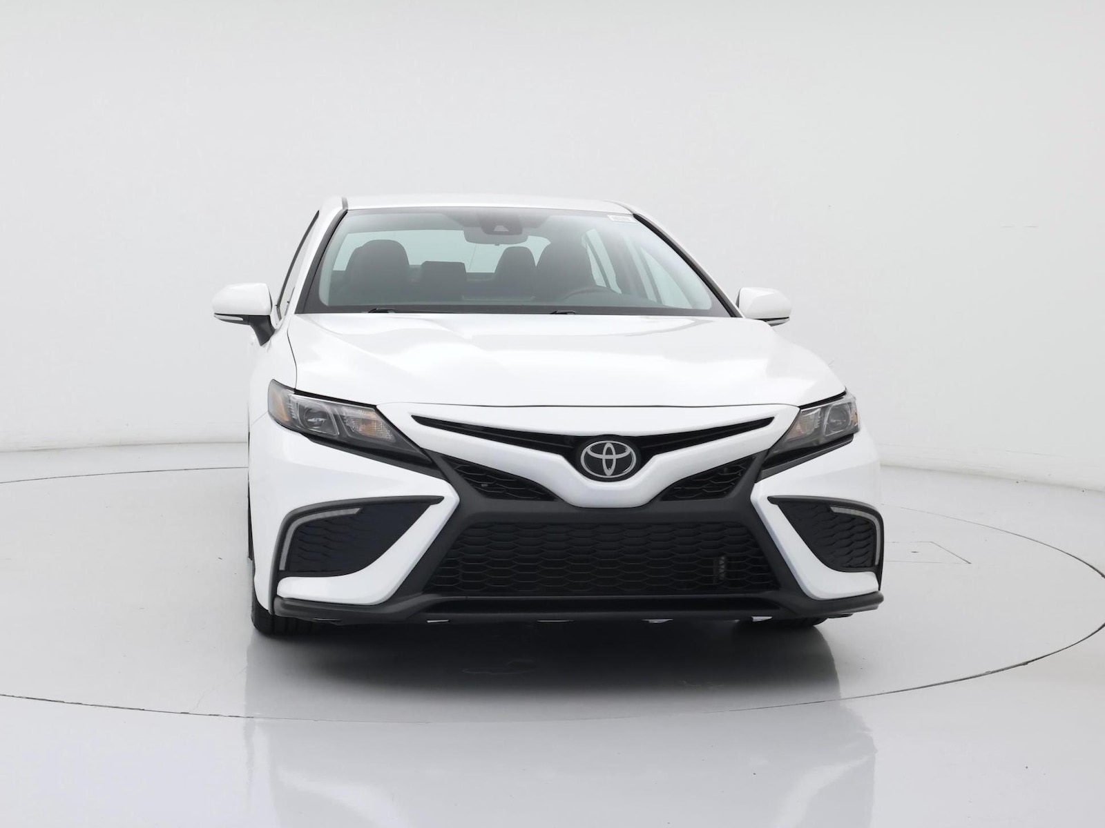 2023 Toyota Camry SE - Photo 6