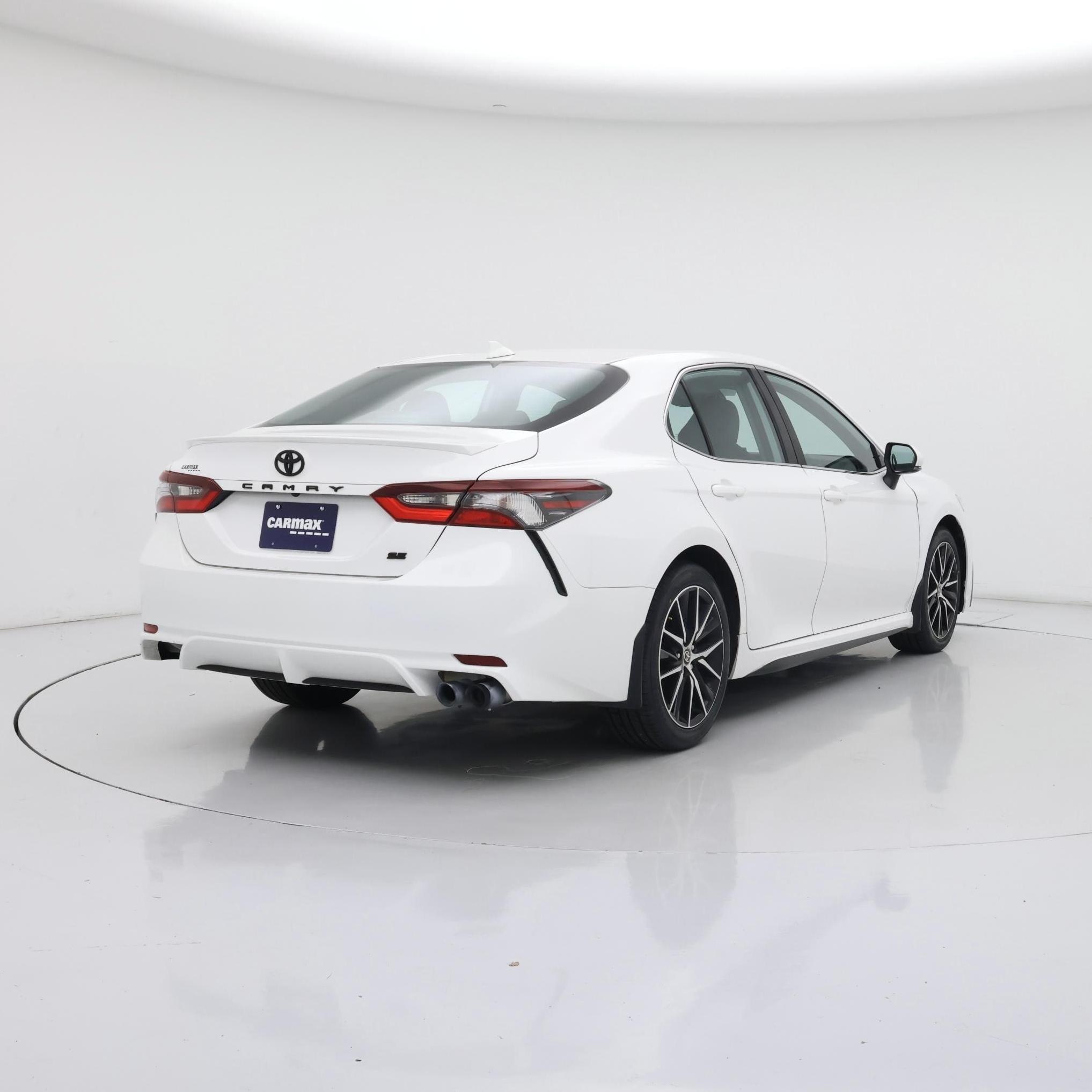 Thumbnail: 2023 Toyota Camry - 8