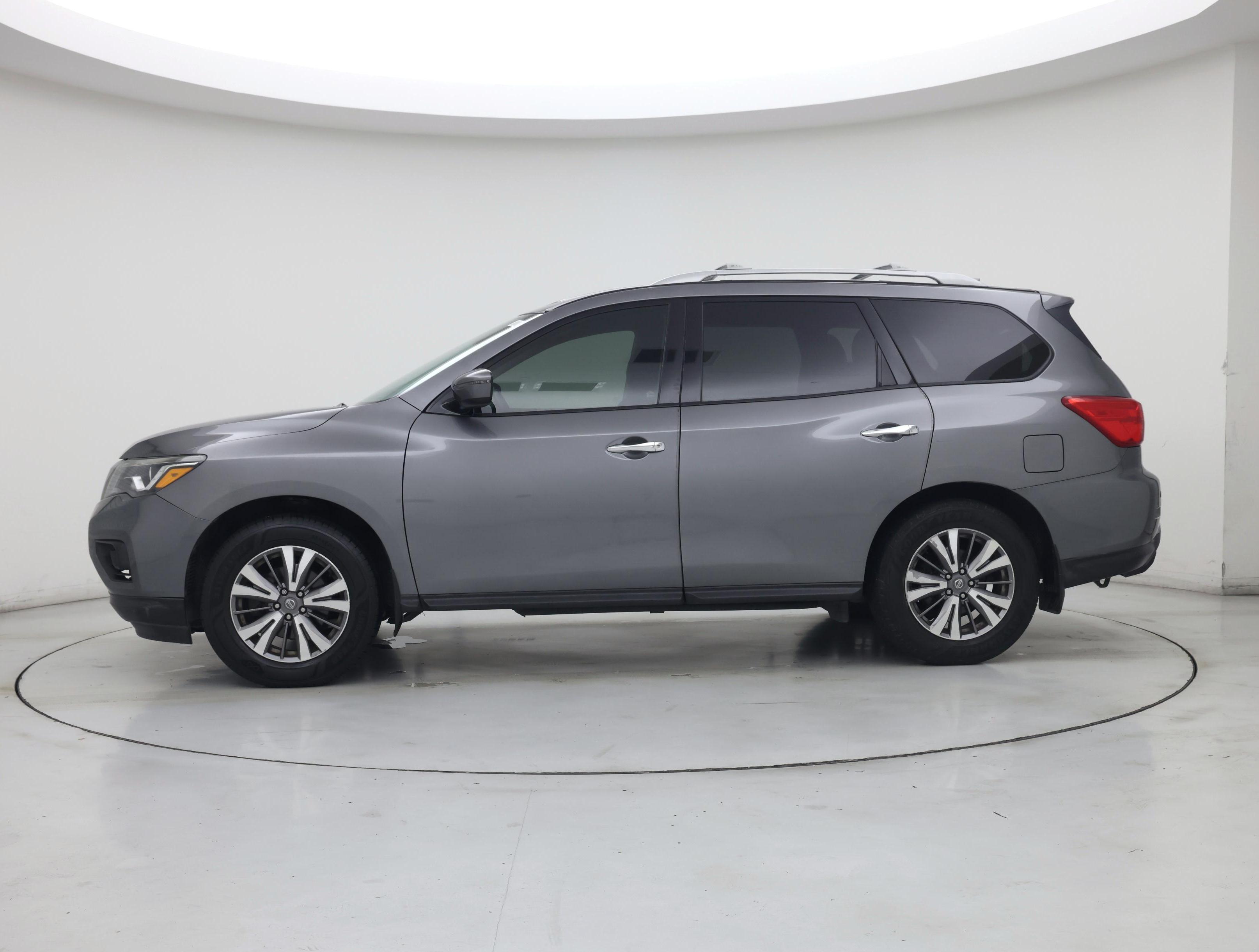 Thumbnail: 2020 Nissan Pathfinder - 3