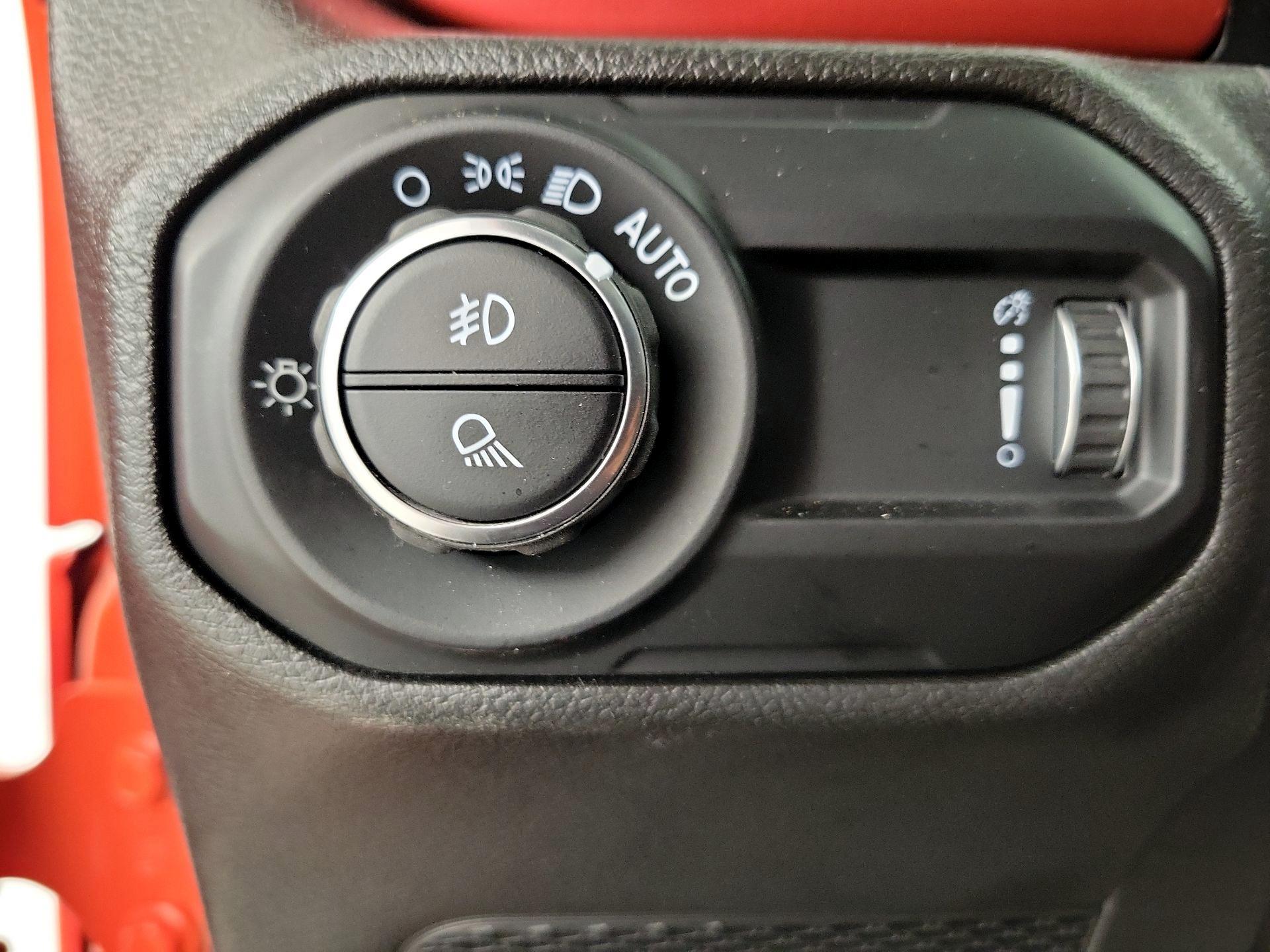 Thumbnail: 2023 Jeep Gladiator - 13