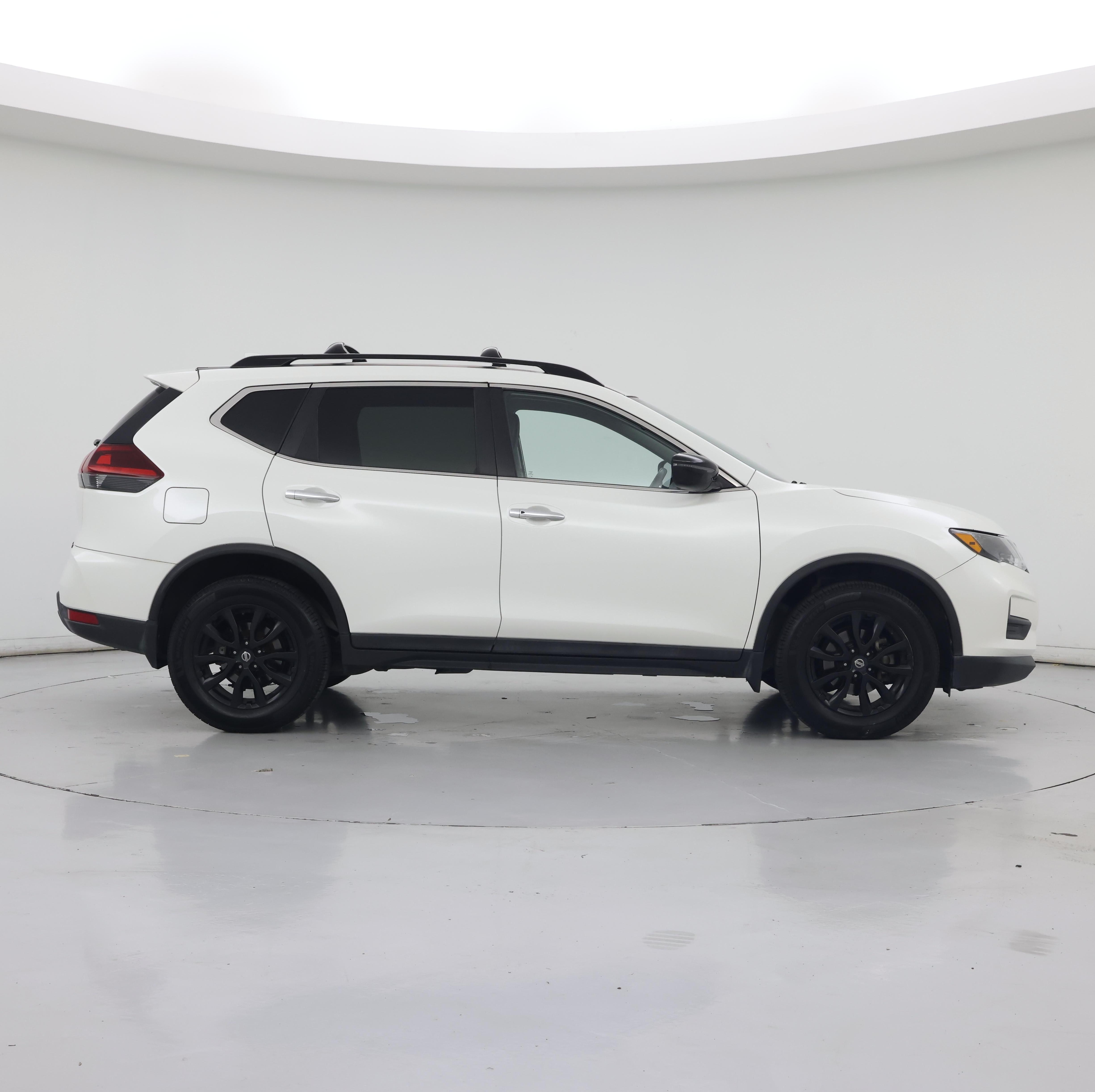 Thumbnail: 2018 Nissan Rogue - 7