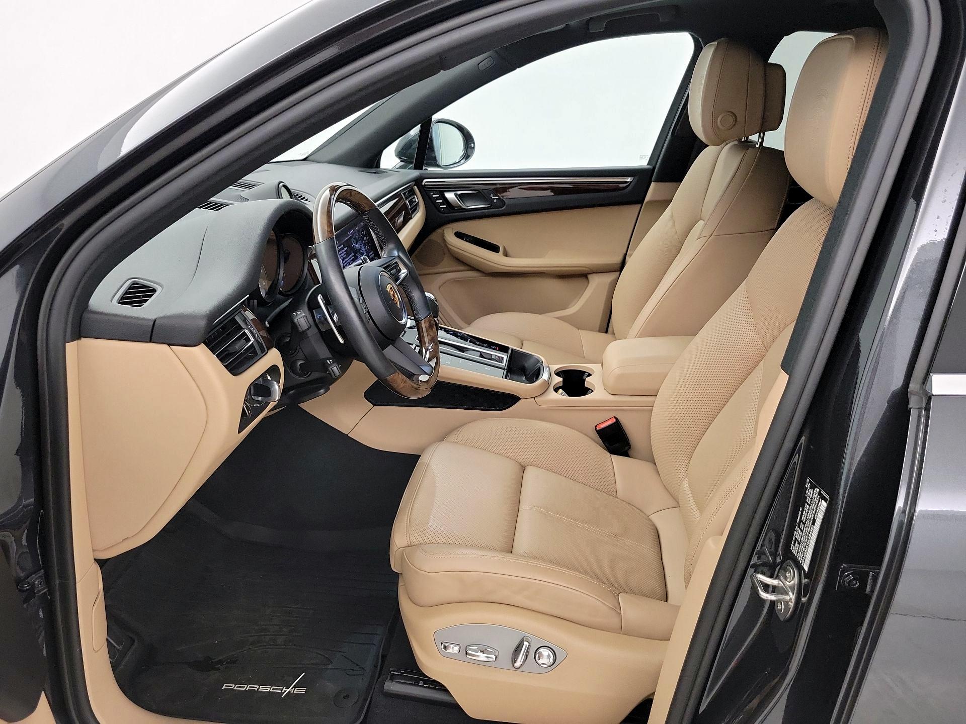 Thumbnail: 2022 Porsche Macan - 11