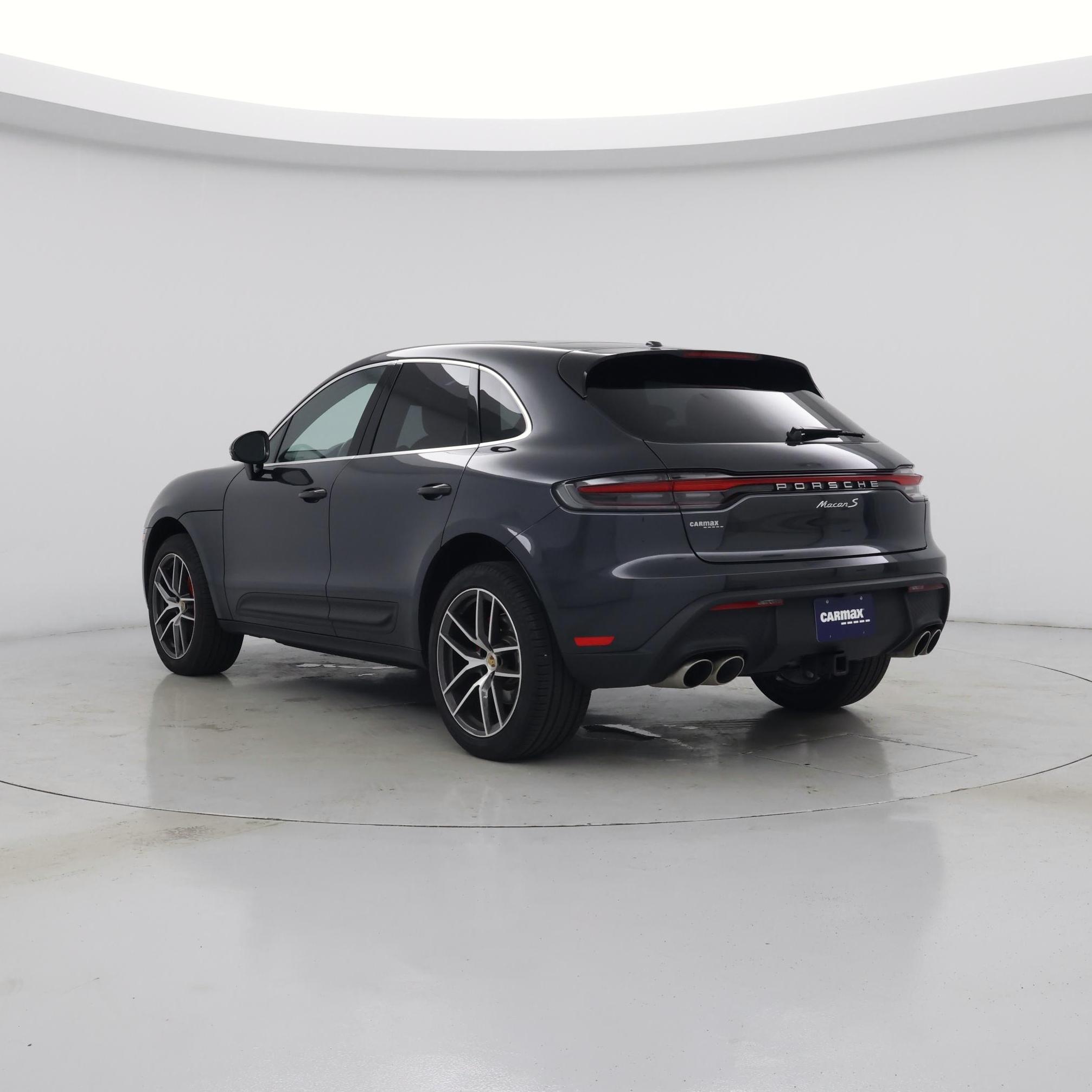 Thumbnail: 2022 Porsche Macan - 2