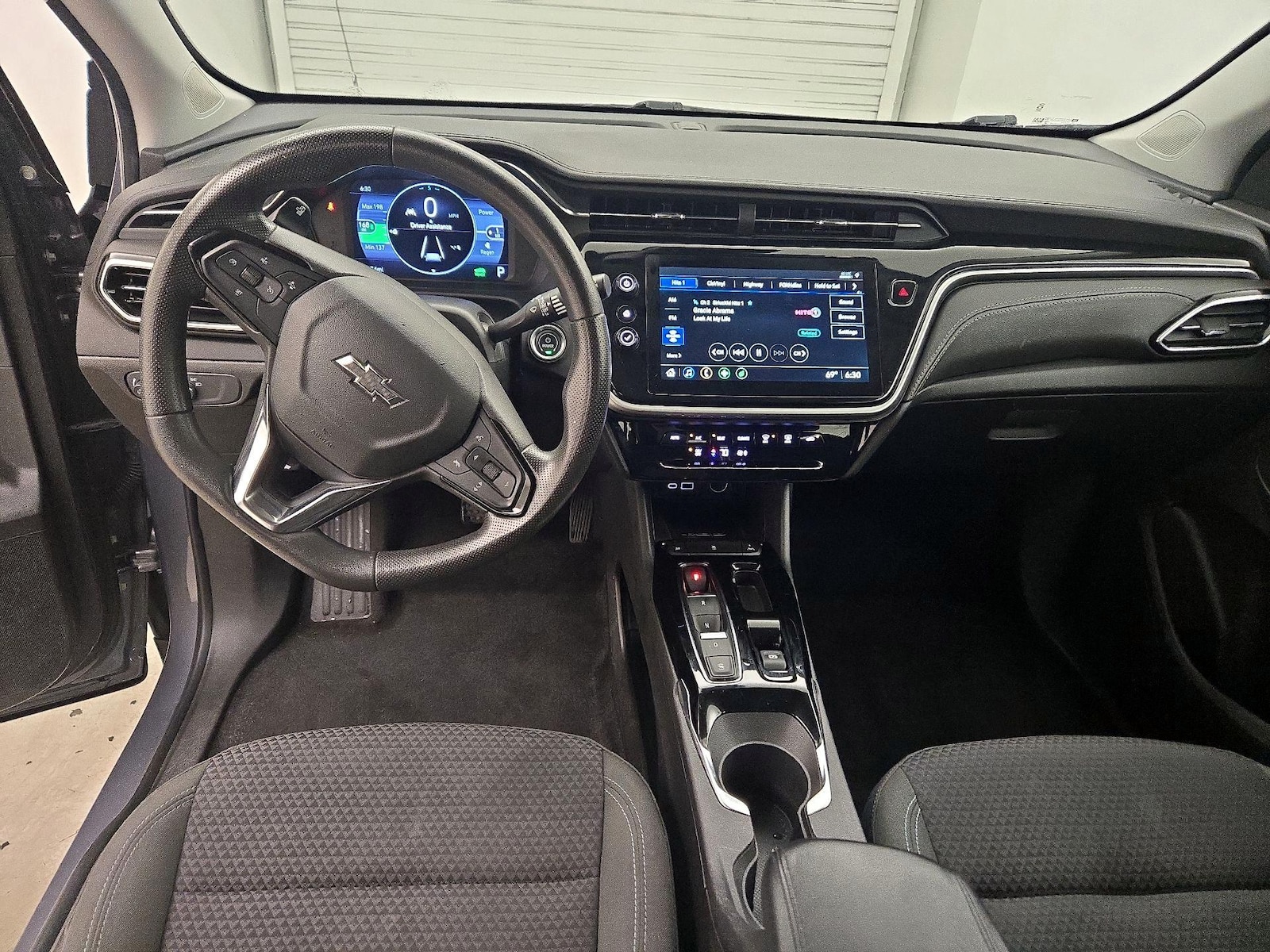2023 Chevrolet Bolt EUV LT - Photo 10