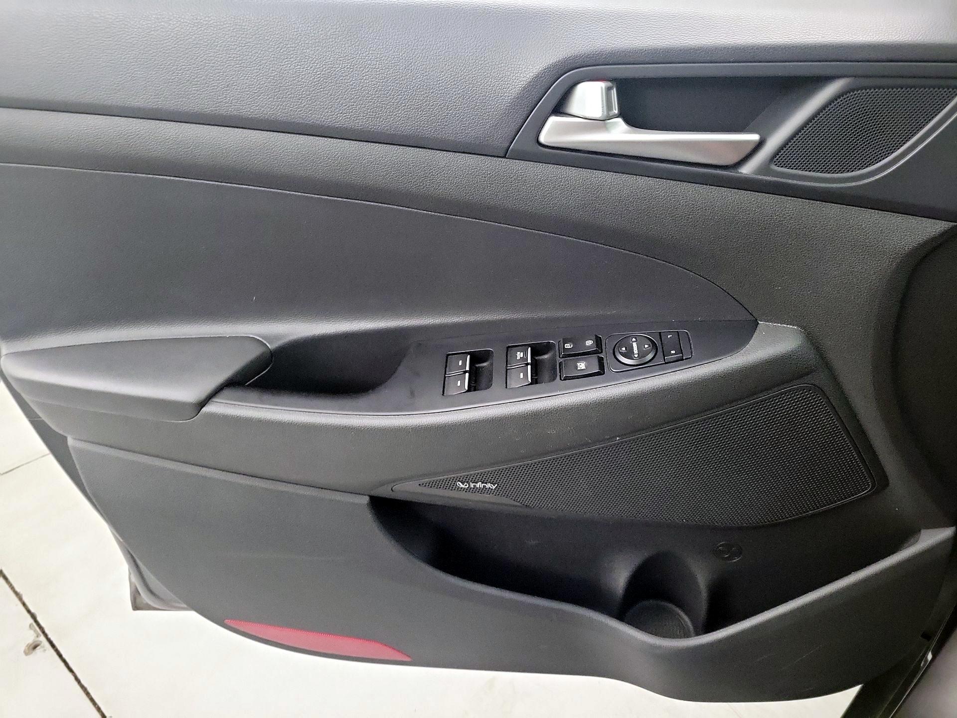 Thumbnail: 2020 Hyundai Tucson - 12