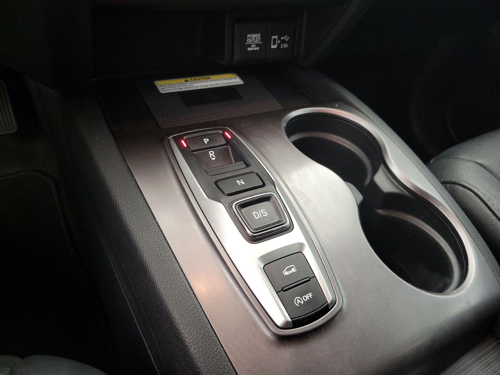 2021 Honda Pilot SE - Photo 18
