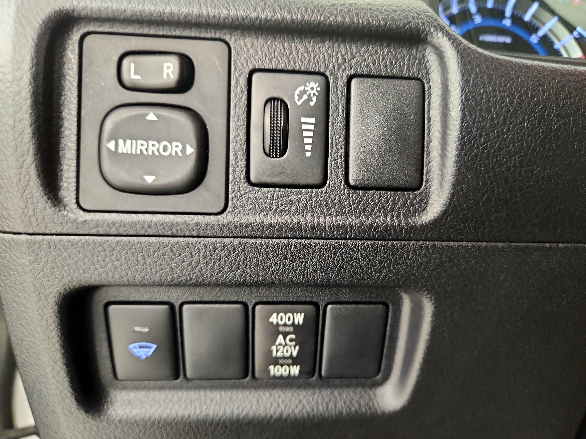 Thumbnail: 2019 Toyota 4Runner - 13