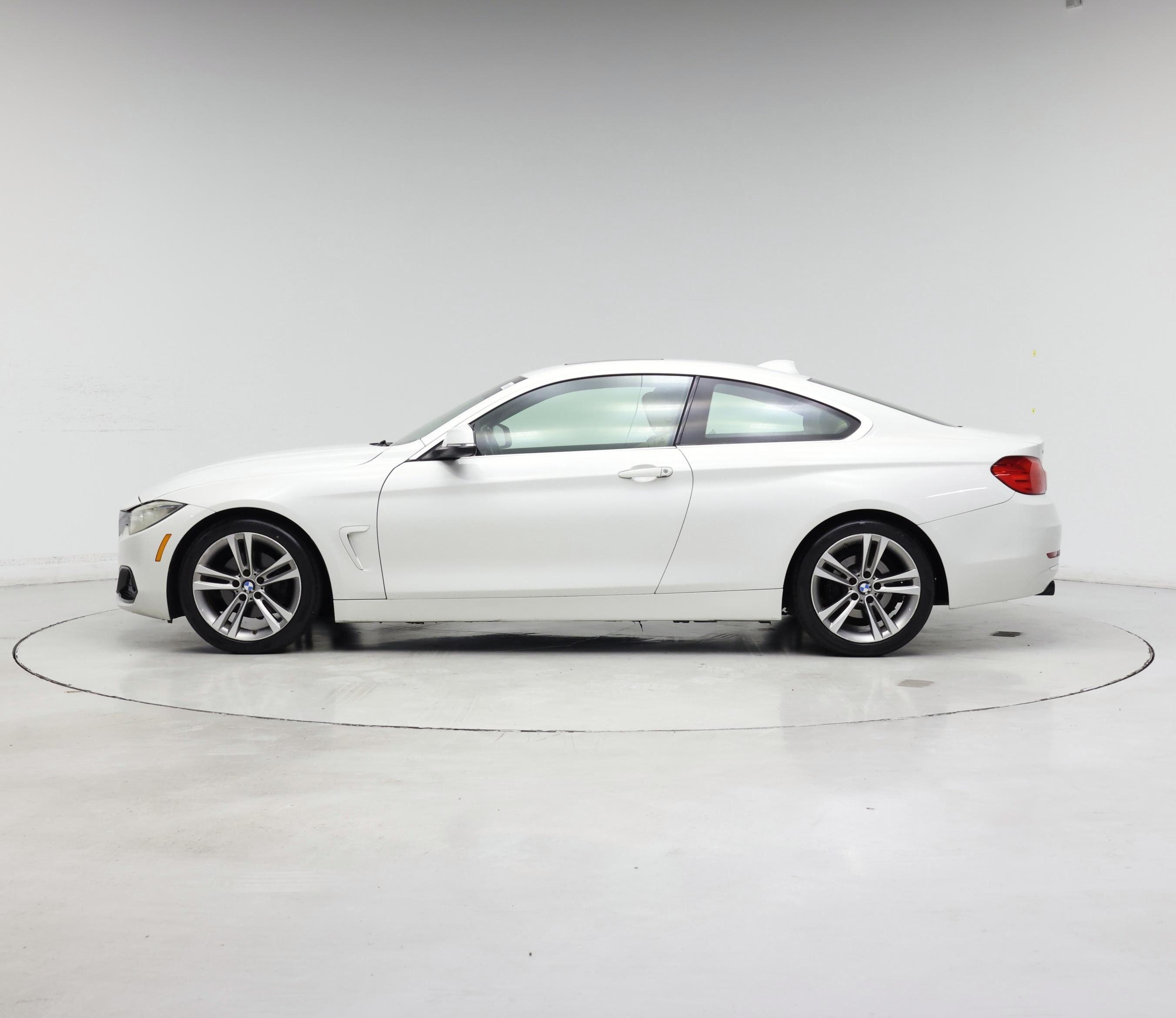 Thumbnail: 2016 BMW 4 Series - 3
