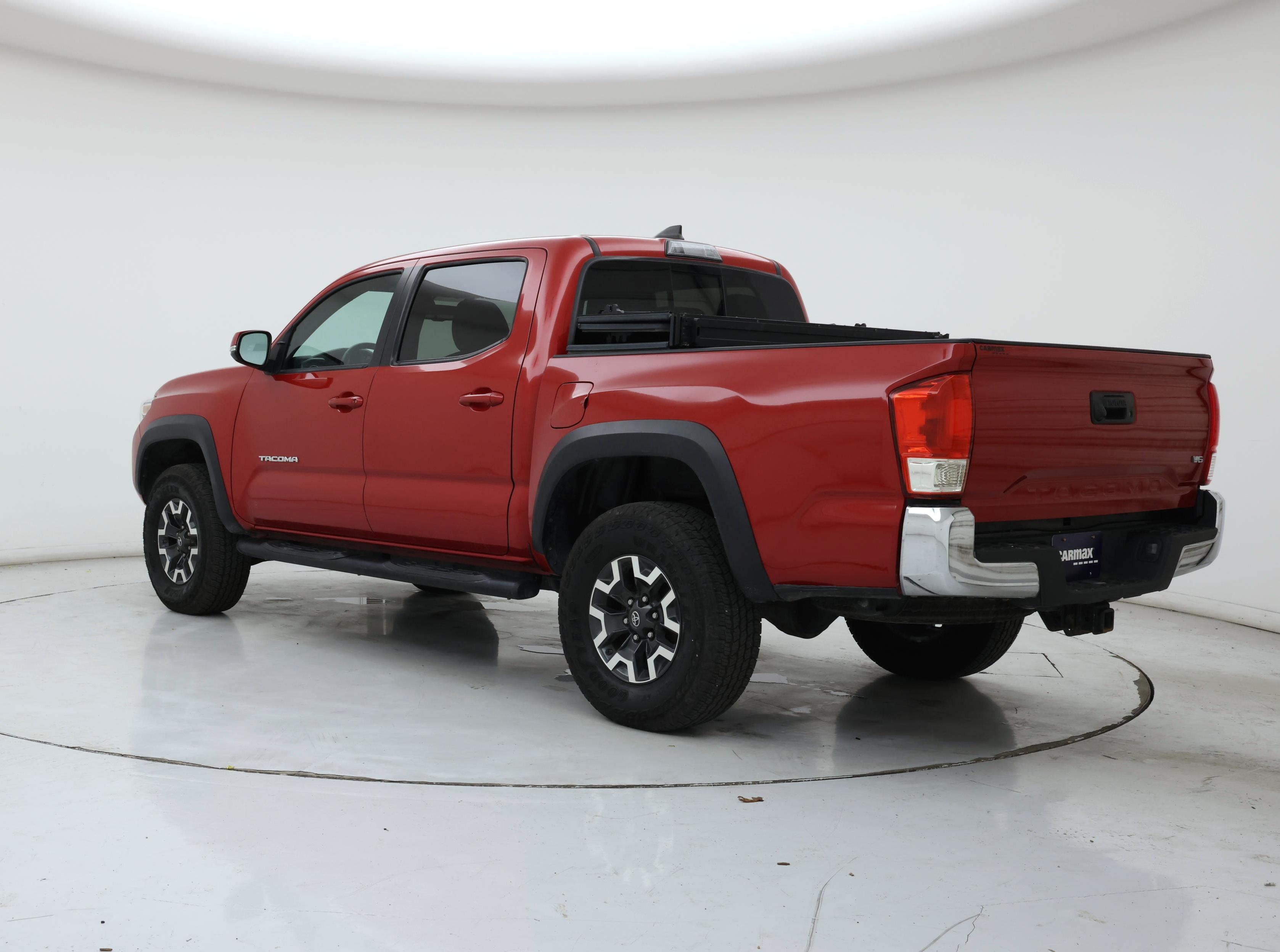 Thumbnail: 2017 Toyota Tacoma - 2