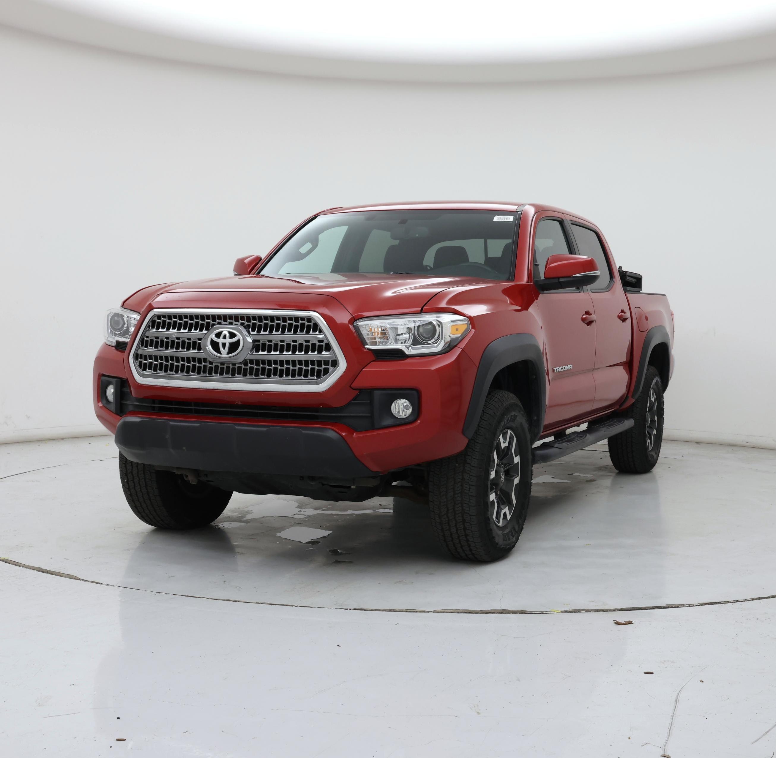 Thumbnail: 2017 Toyota Tacoma - 4