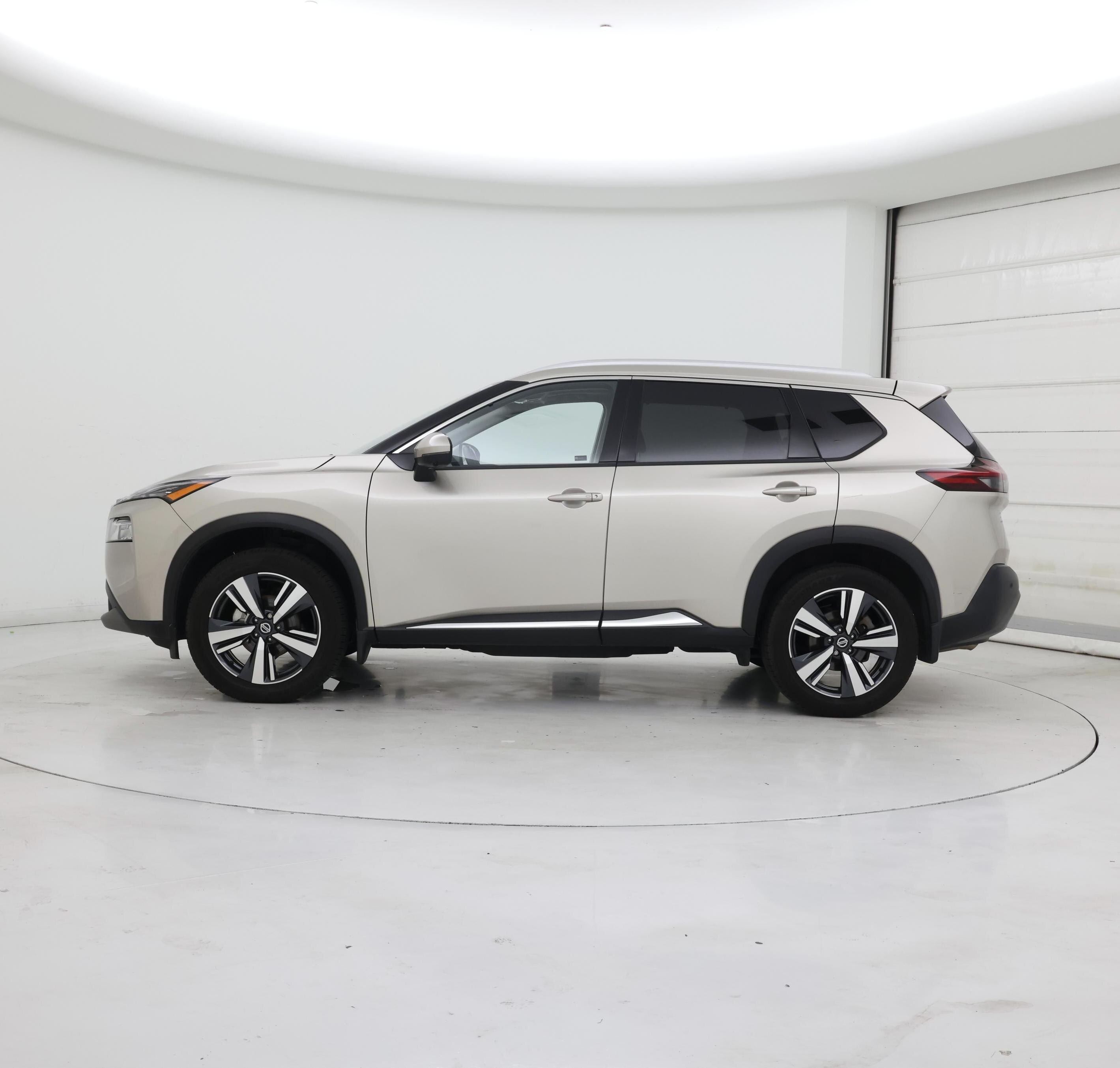 Thumbnail: 2021 Nissan Rogue - 3