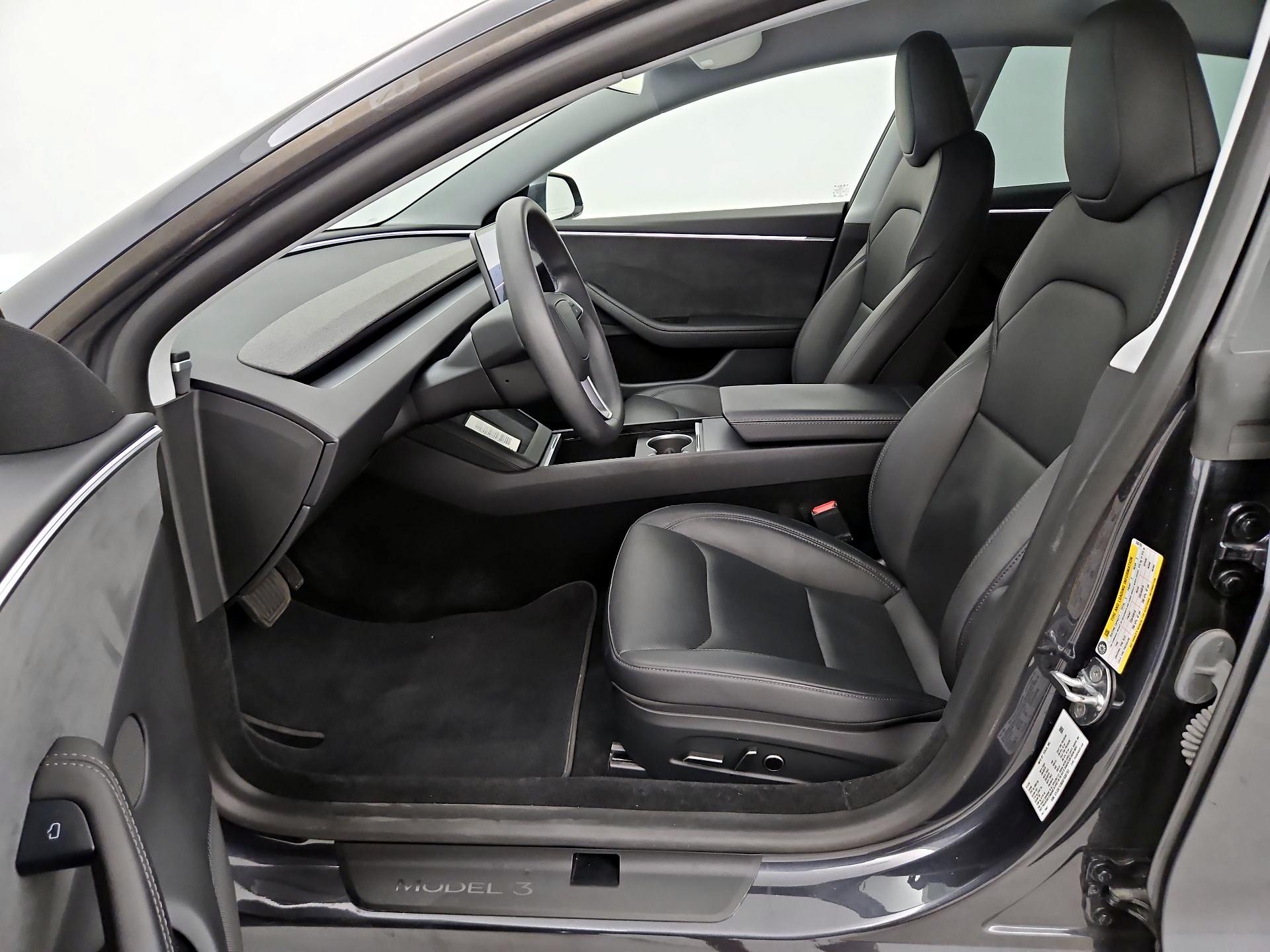 Thumbnail: 2025 Tesla Model 3 - 11