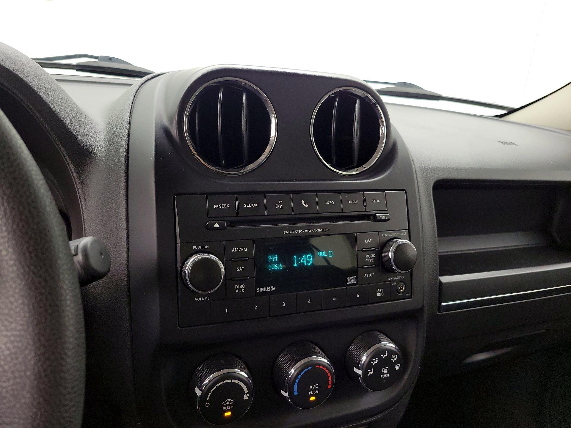 Thumbnail: 2017 Jeep Patriot - 13