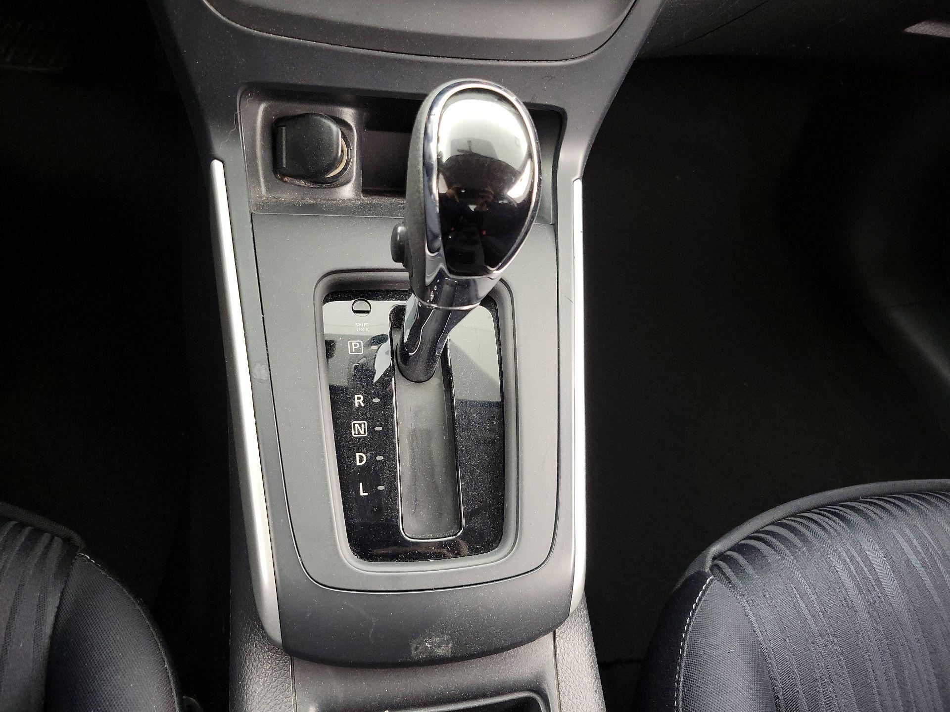 Thumbnail: 2016 Nissan Sentra - 17