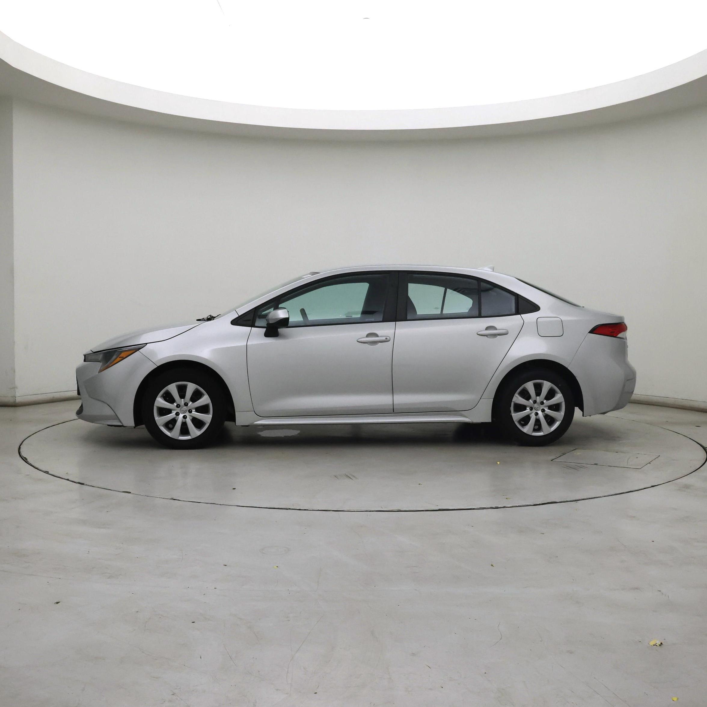 Thumbnail: 2022 Toyota Corolla - 3