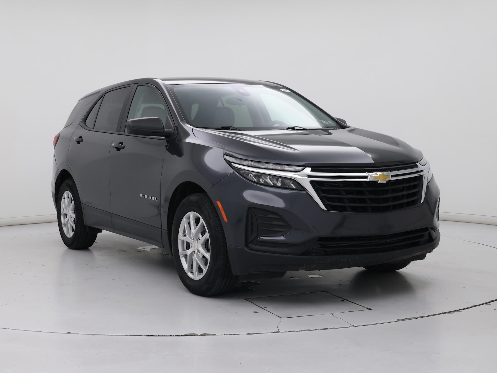 2022 Chevrolet Equinox LS - Photo 2