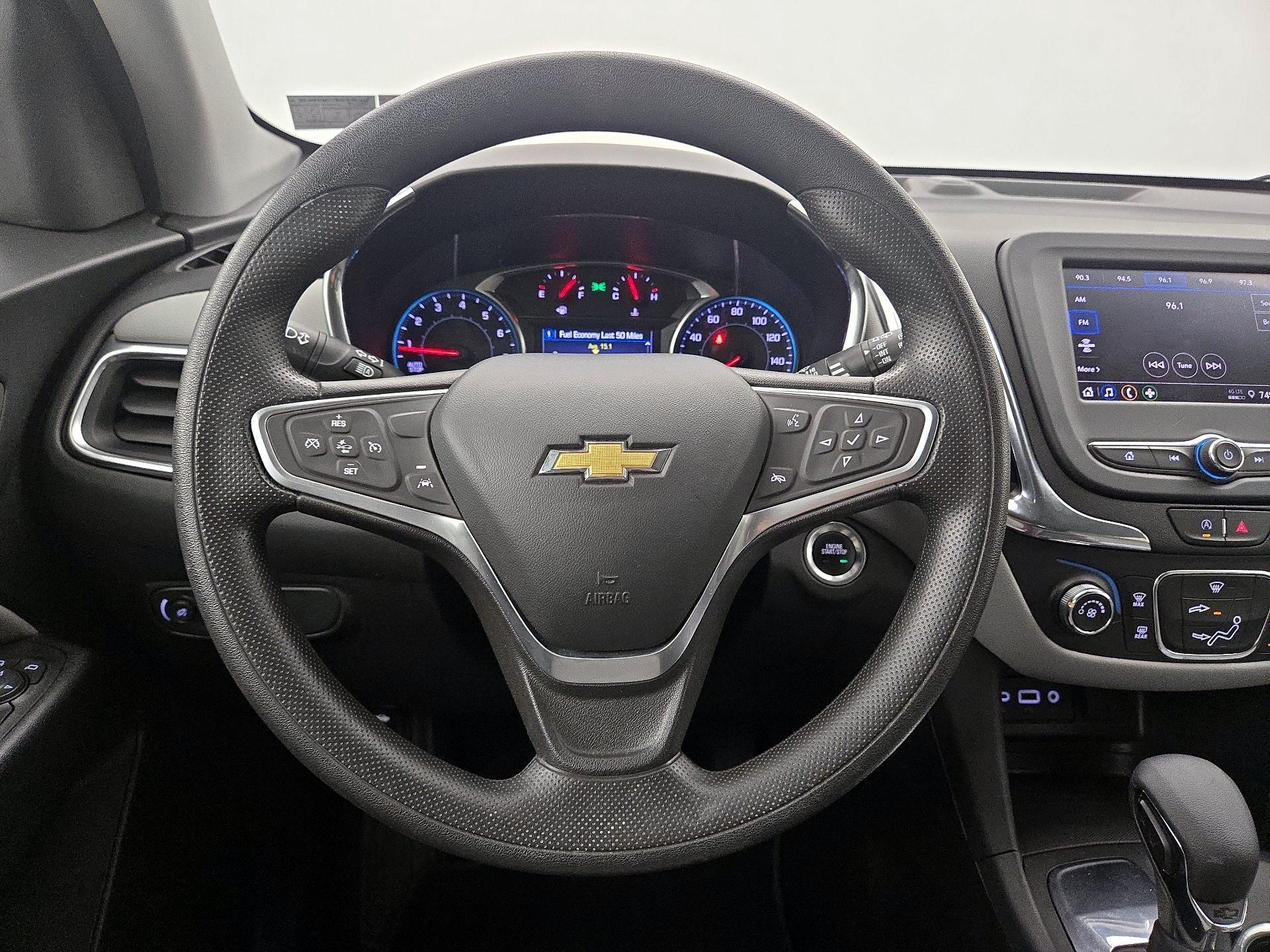 Thumbnail: 2022 Chevrolet Equinox - 10