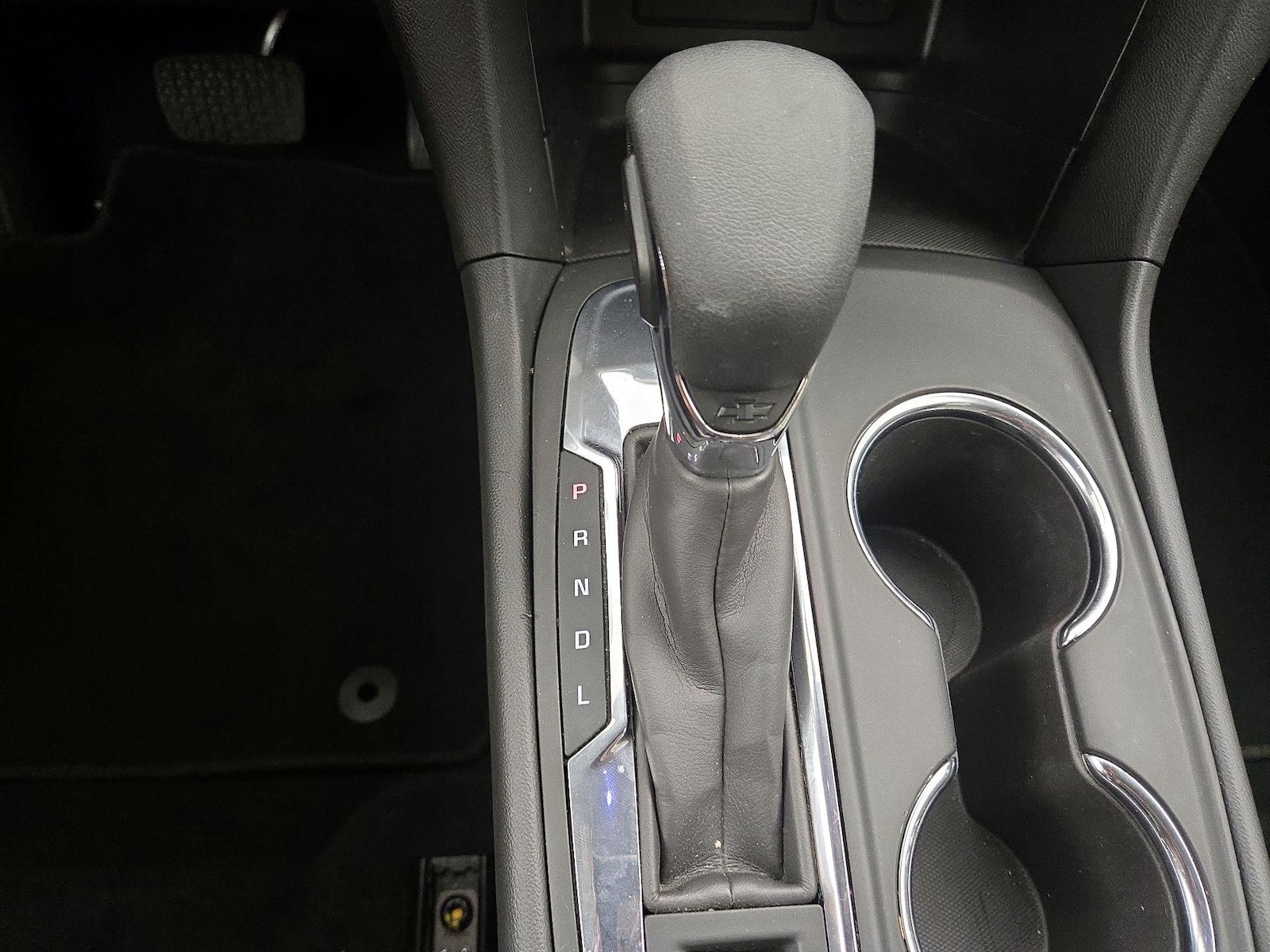 2022 Chevrolet Equinox LS - Photo 18