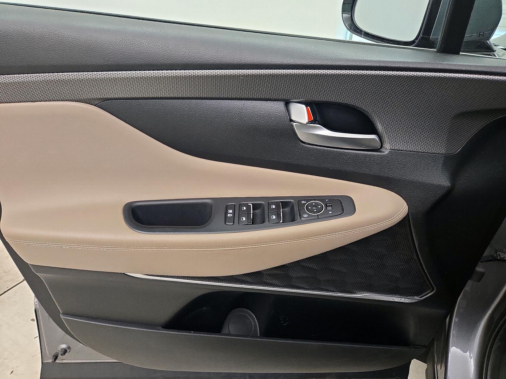 Thumbnail: 2019 Hyundai Santa Fe - 12