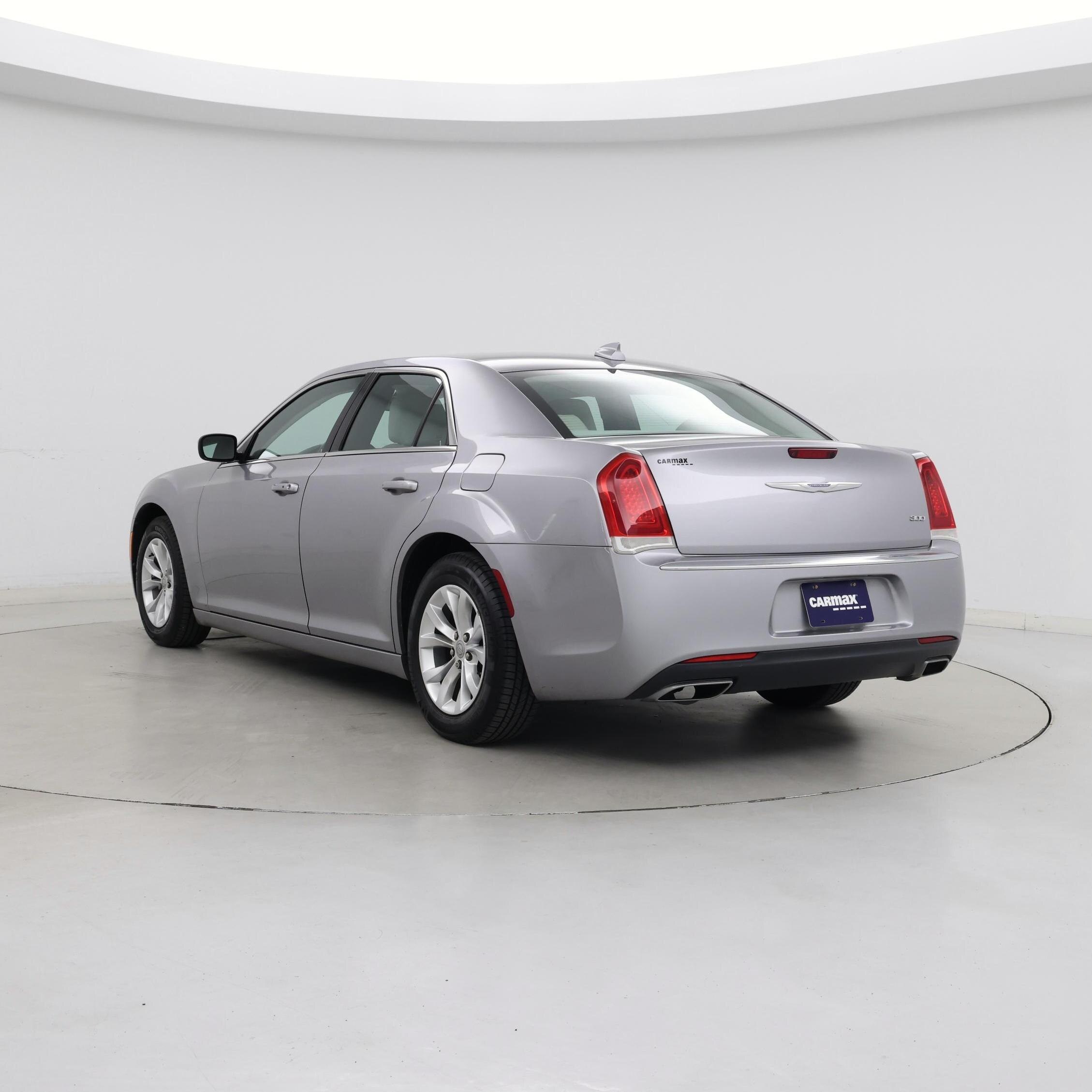Thumbnail: 2016 Chrysler 300 - 2