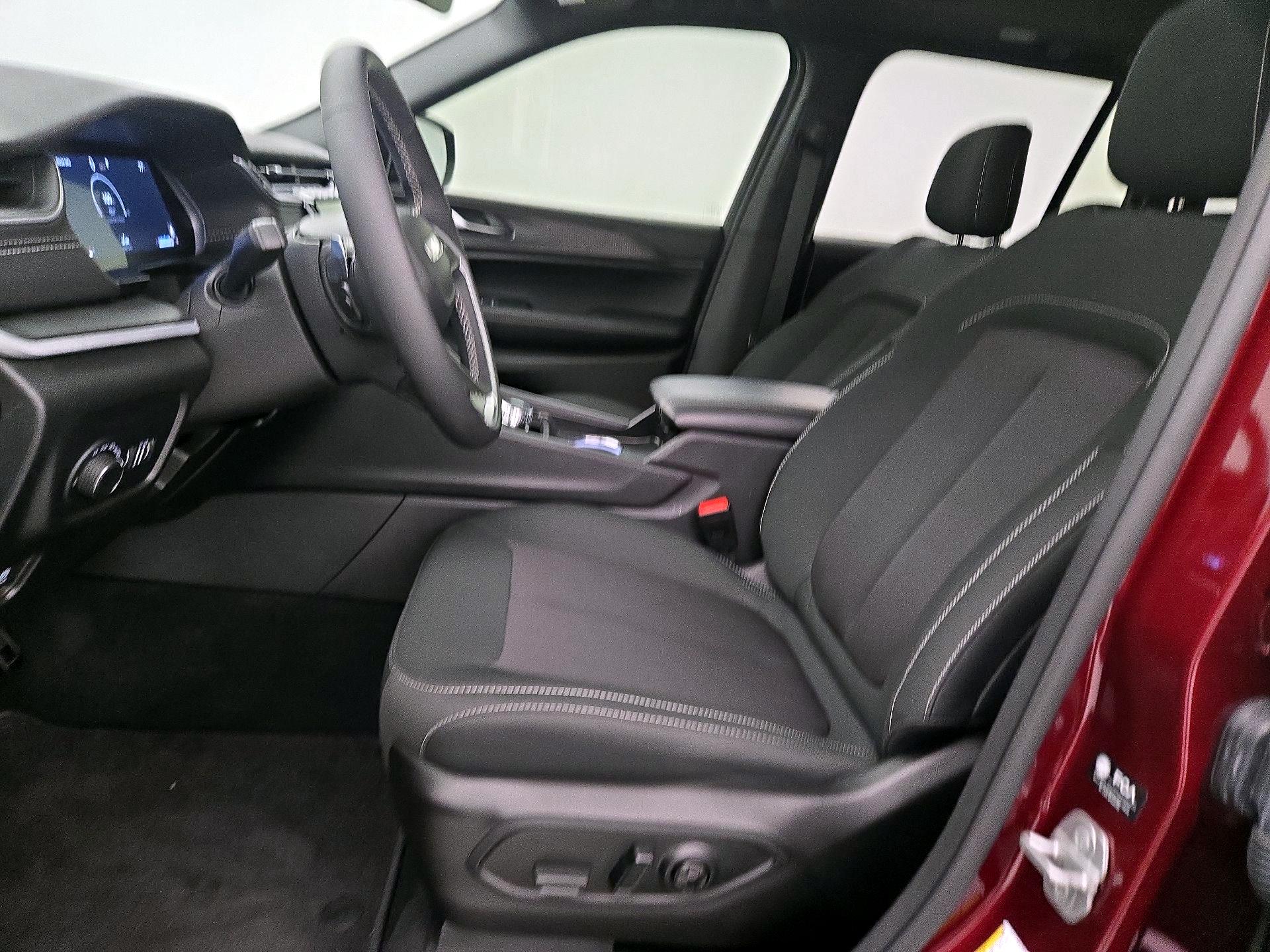 Thumbnail: 2025 Jeep Grand Cherokee - 11