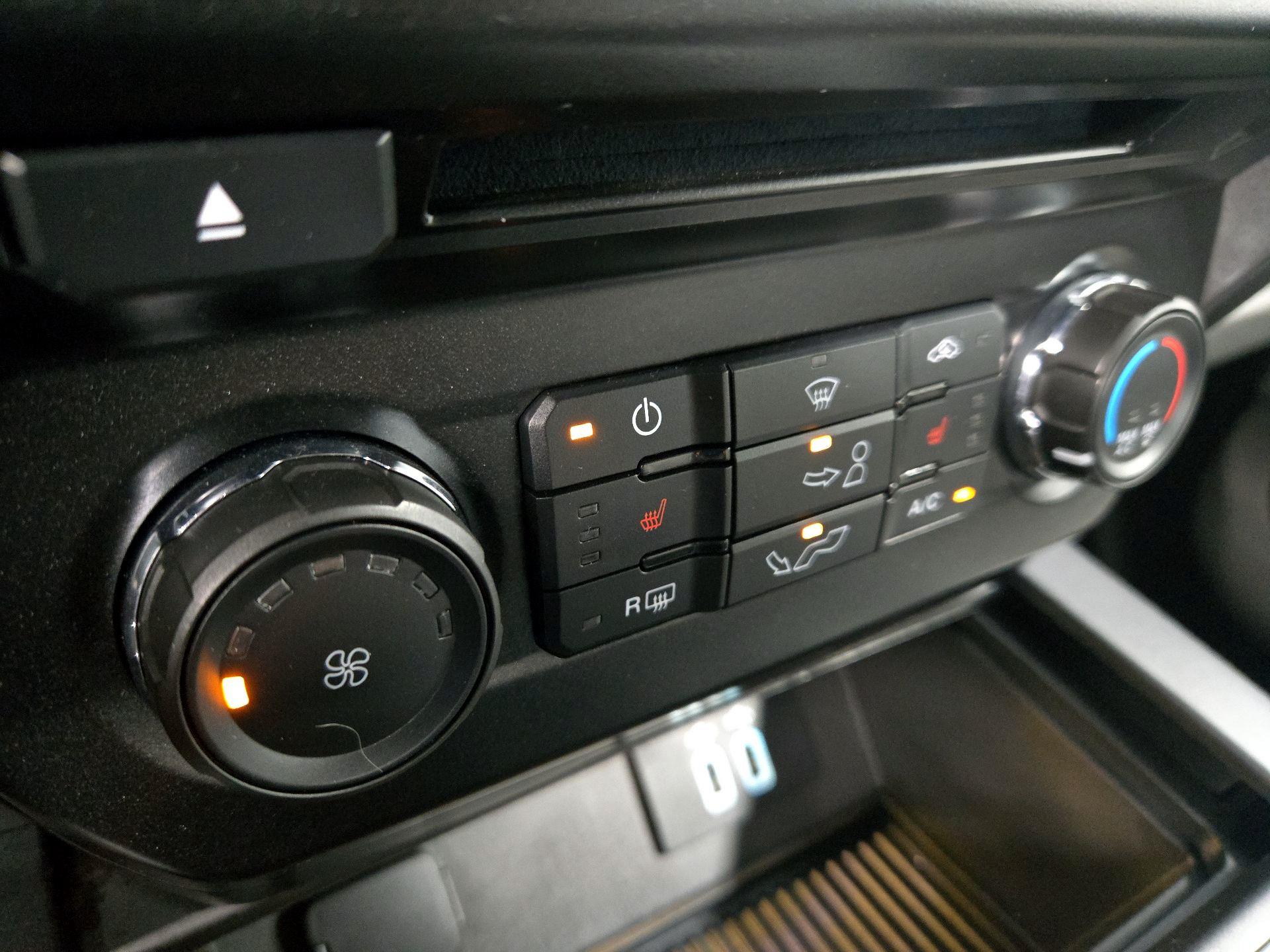 Thumbnail: 2016 Ford F-150 - 17