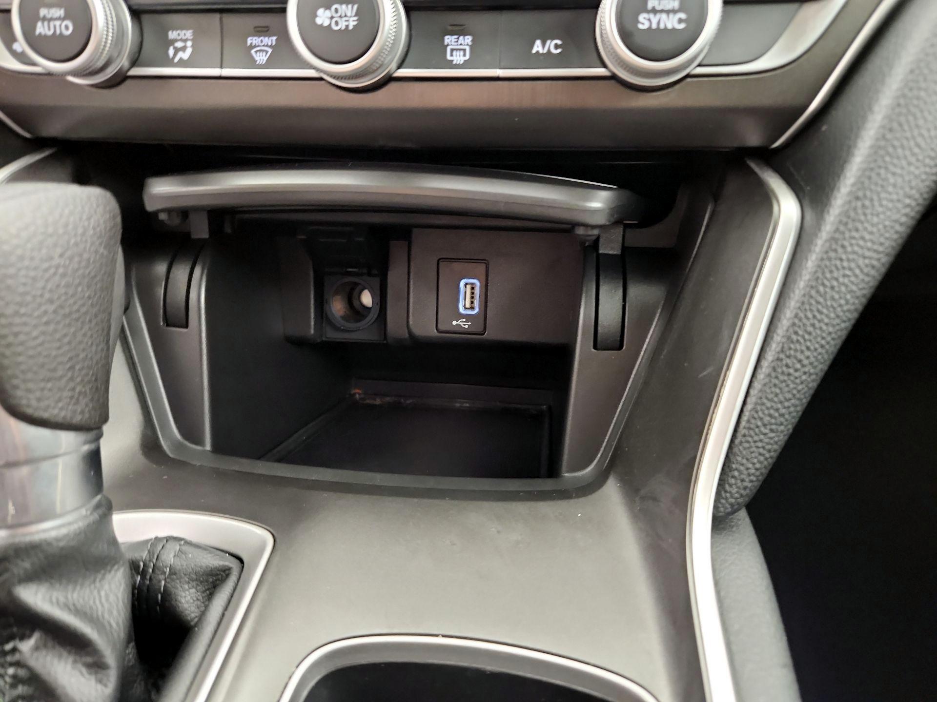Thumbnail: 2019 Honda Accord - 18