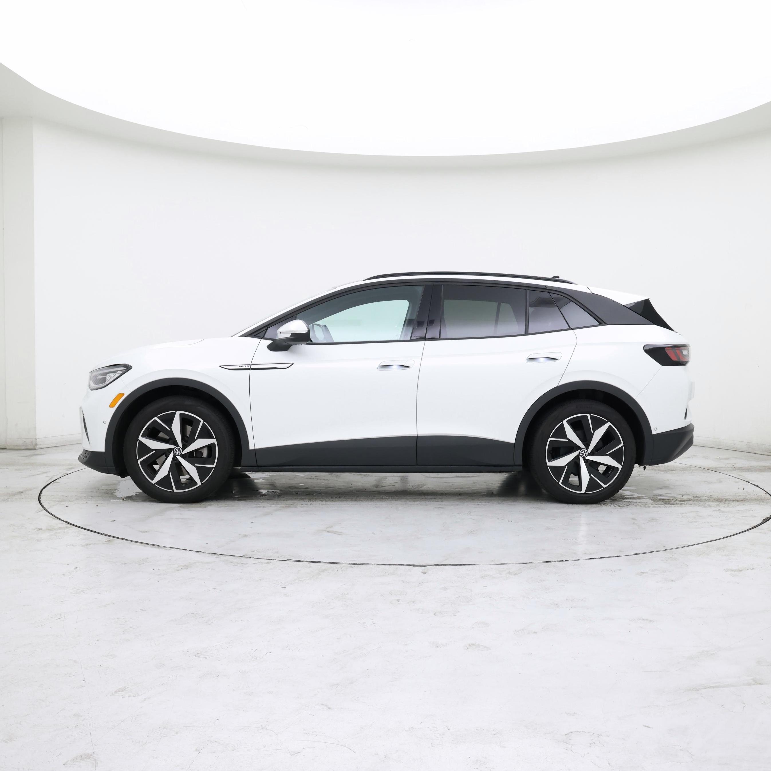 Thumbnail: 2023 Volkswagen ID.4 - 3