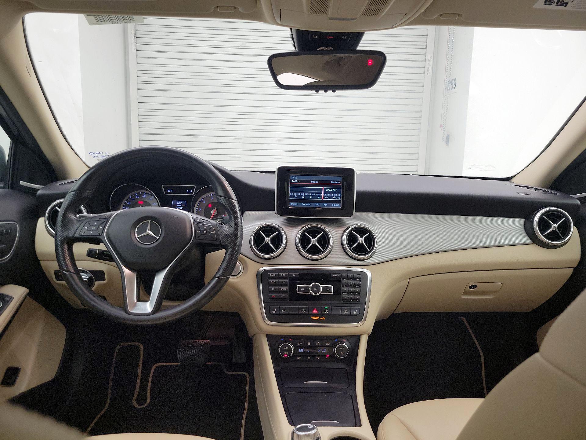 Thumbnail: 2015 Mercedes-Benz GLA - 9