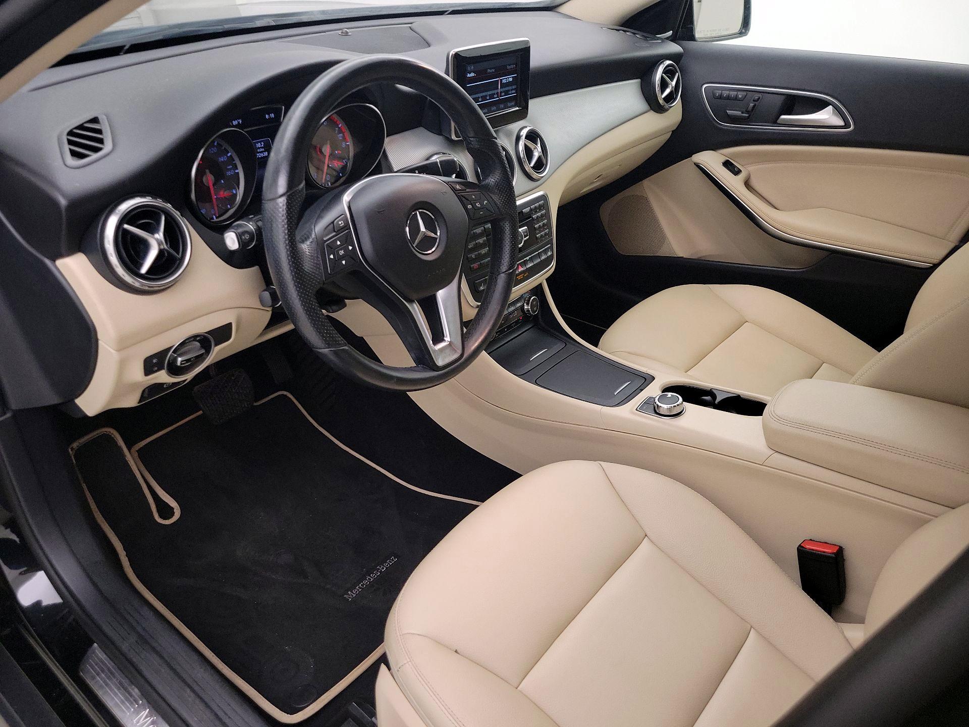 Thumbnail: 2015 Mercedes-Benz GLA - 11