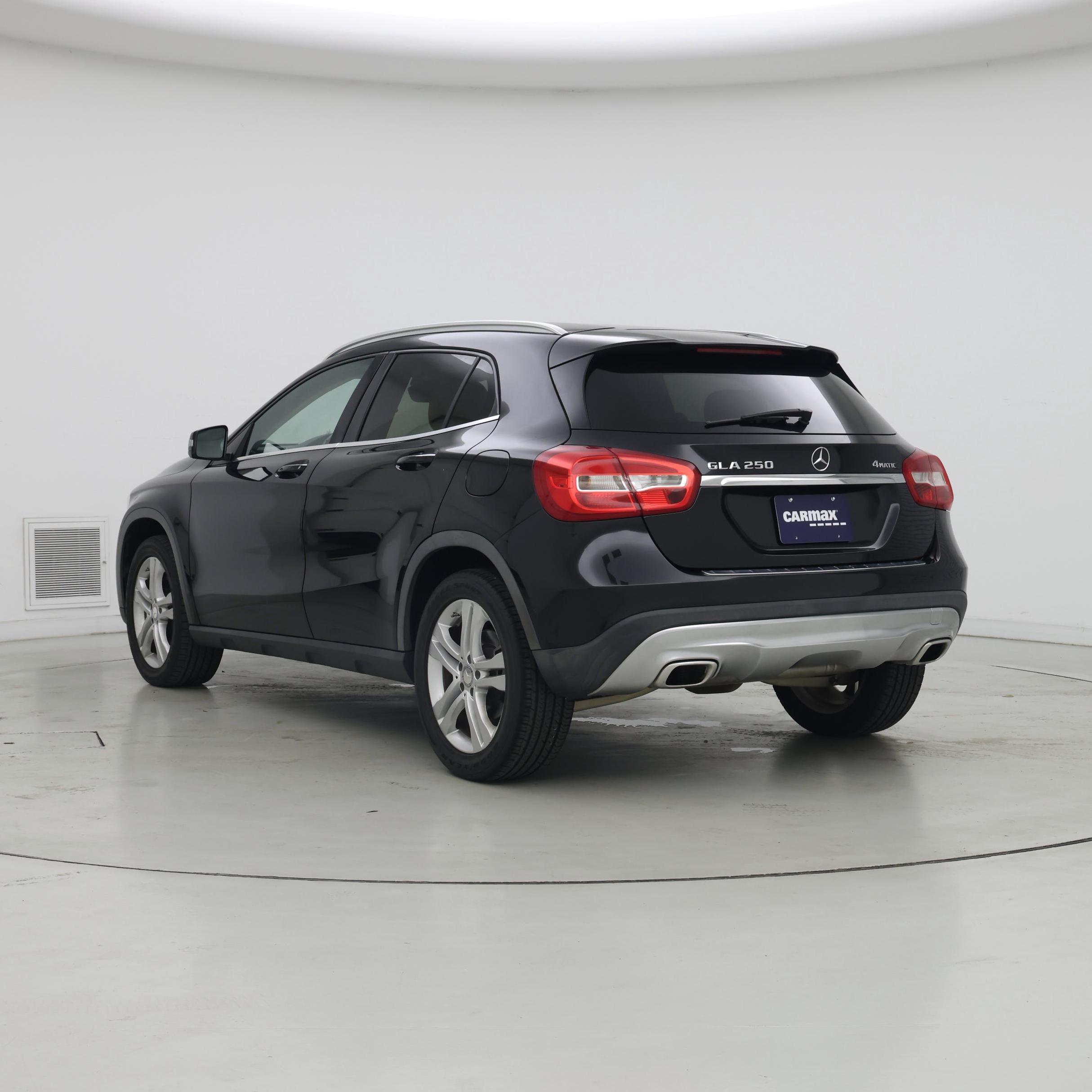 Thumbnail: 2015 Mercedes-Benz GLA - 2