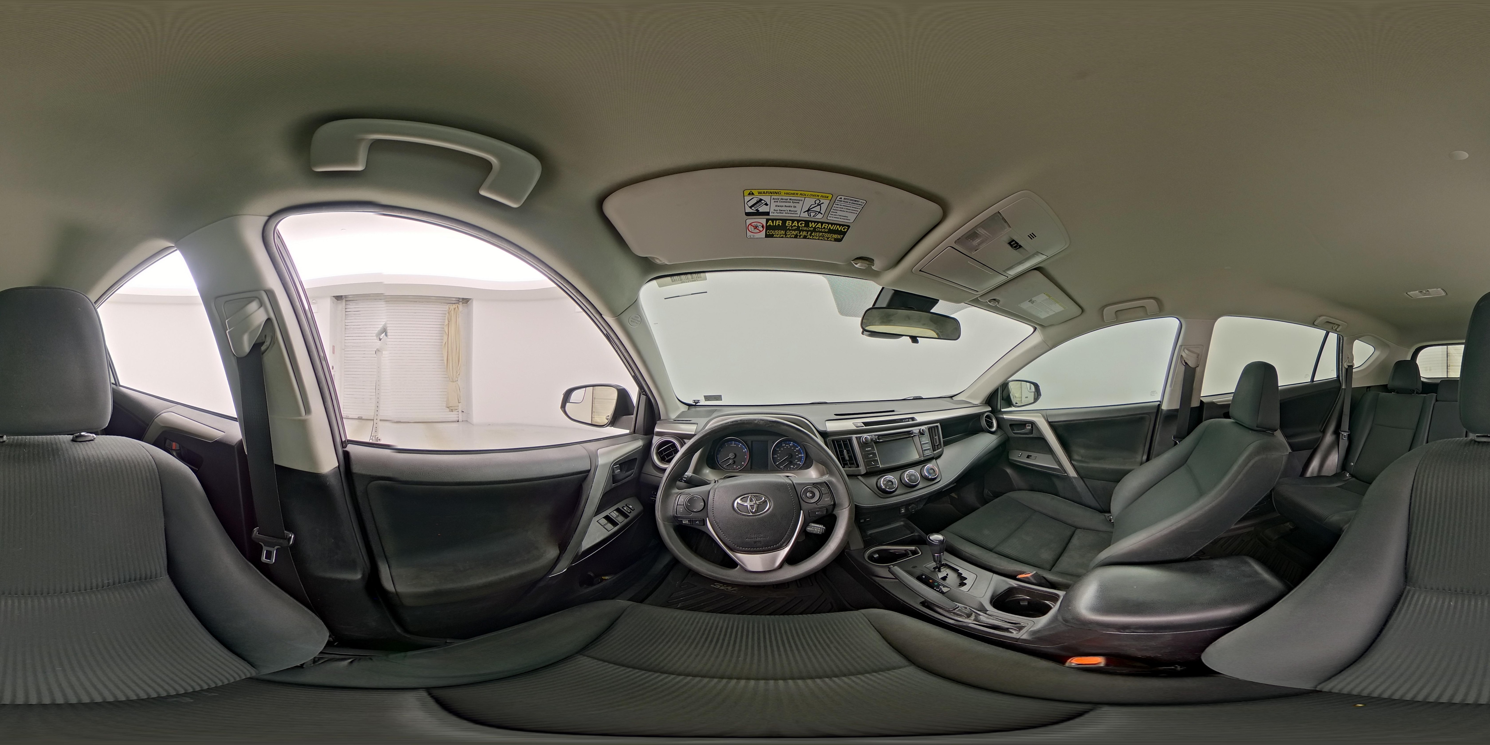 2017 Toyota RAV4 LE - Photo 26
