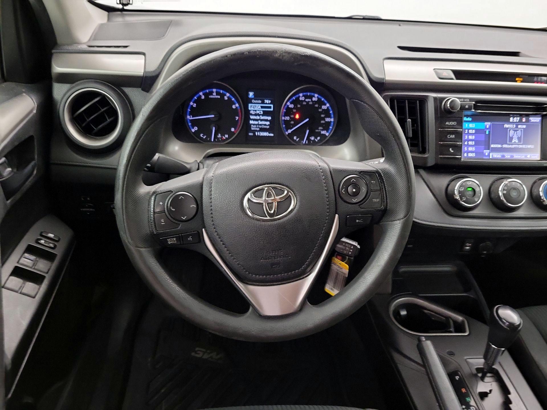 Thumbnail: 2017 Toyota RAV4 - 10