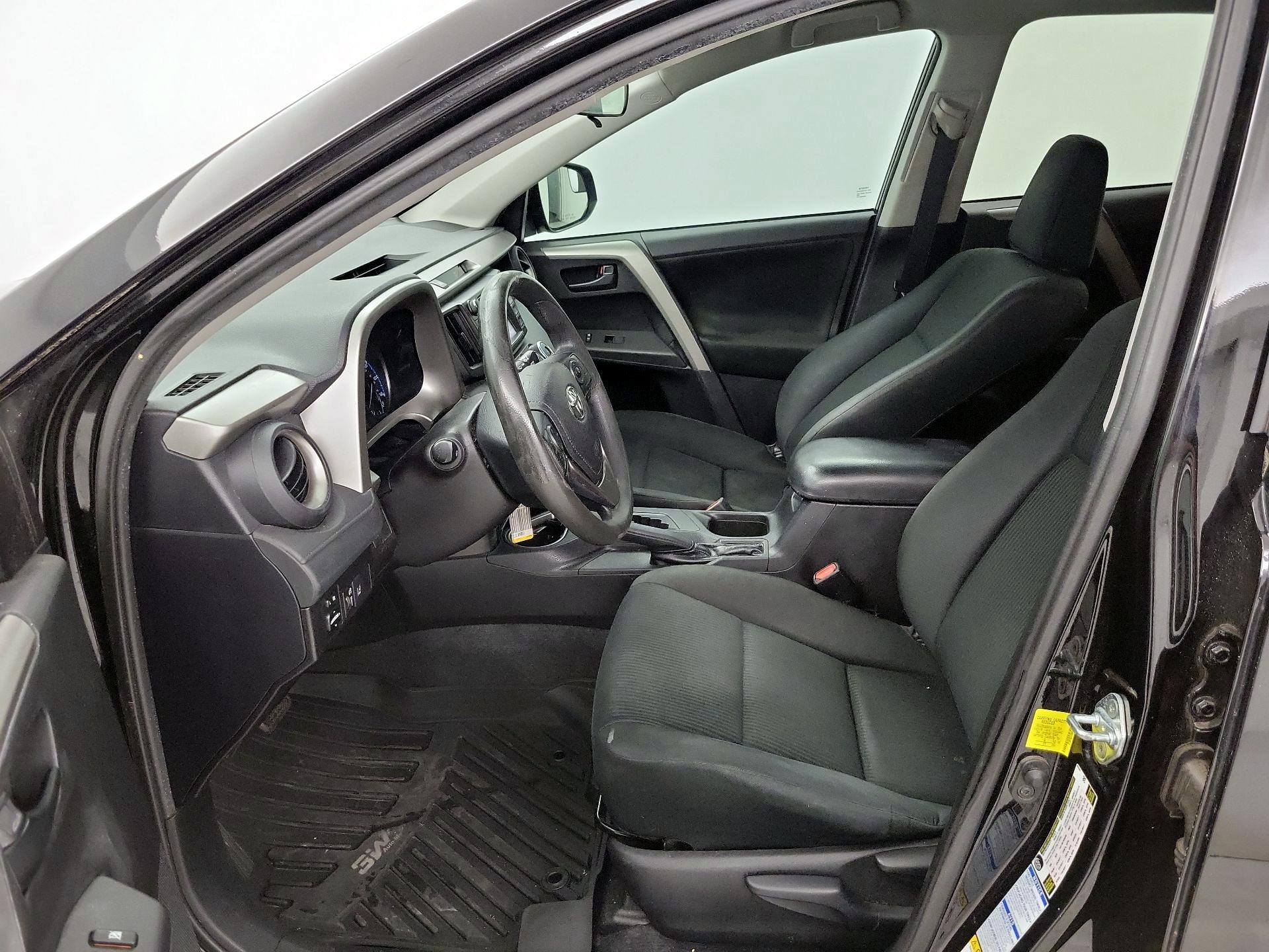 Thumbnail: 2017 Toyota RAV4 - 11