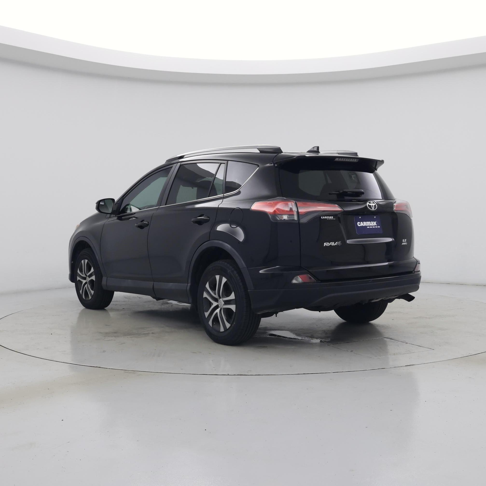 Thumbnail: 2017 Toyota RAV4 - 2