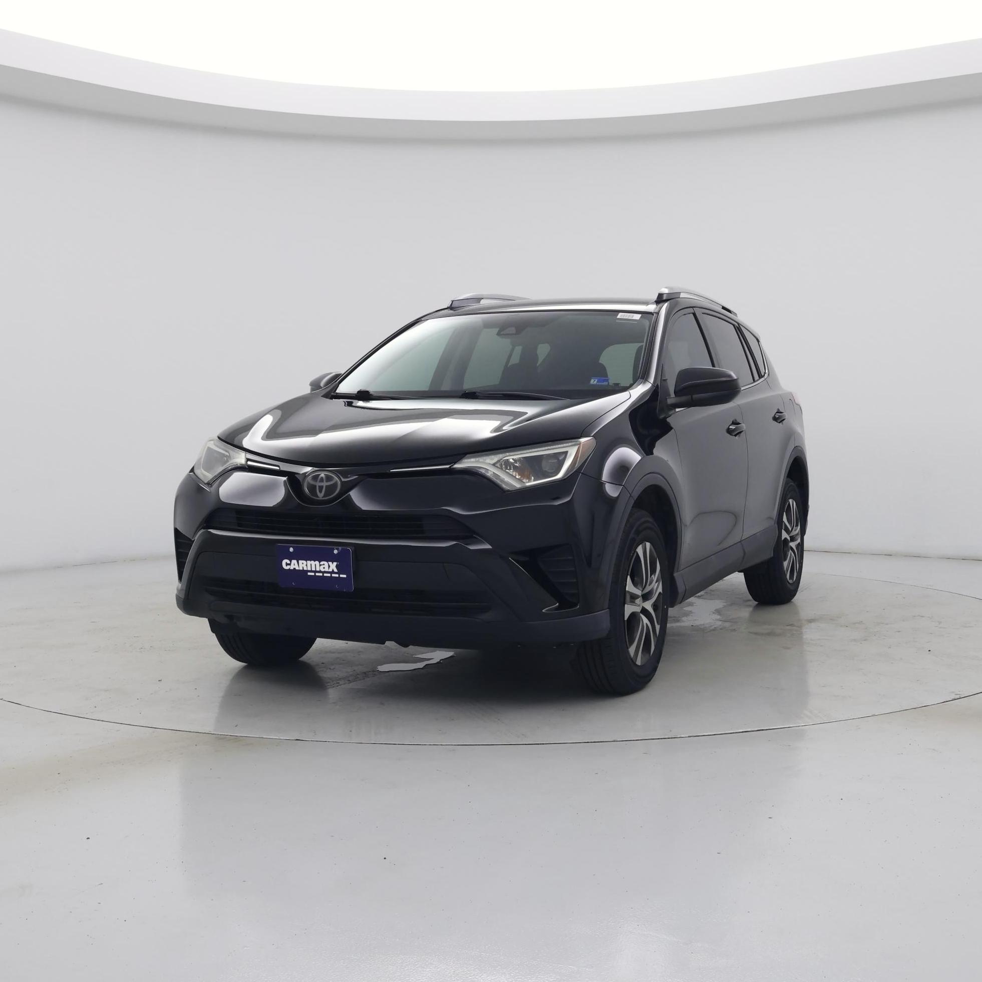 Thumbnail: 2017 Toyota RAV4 - 4