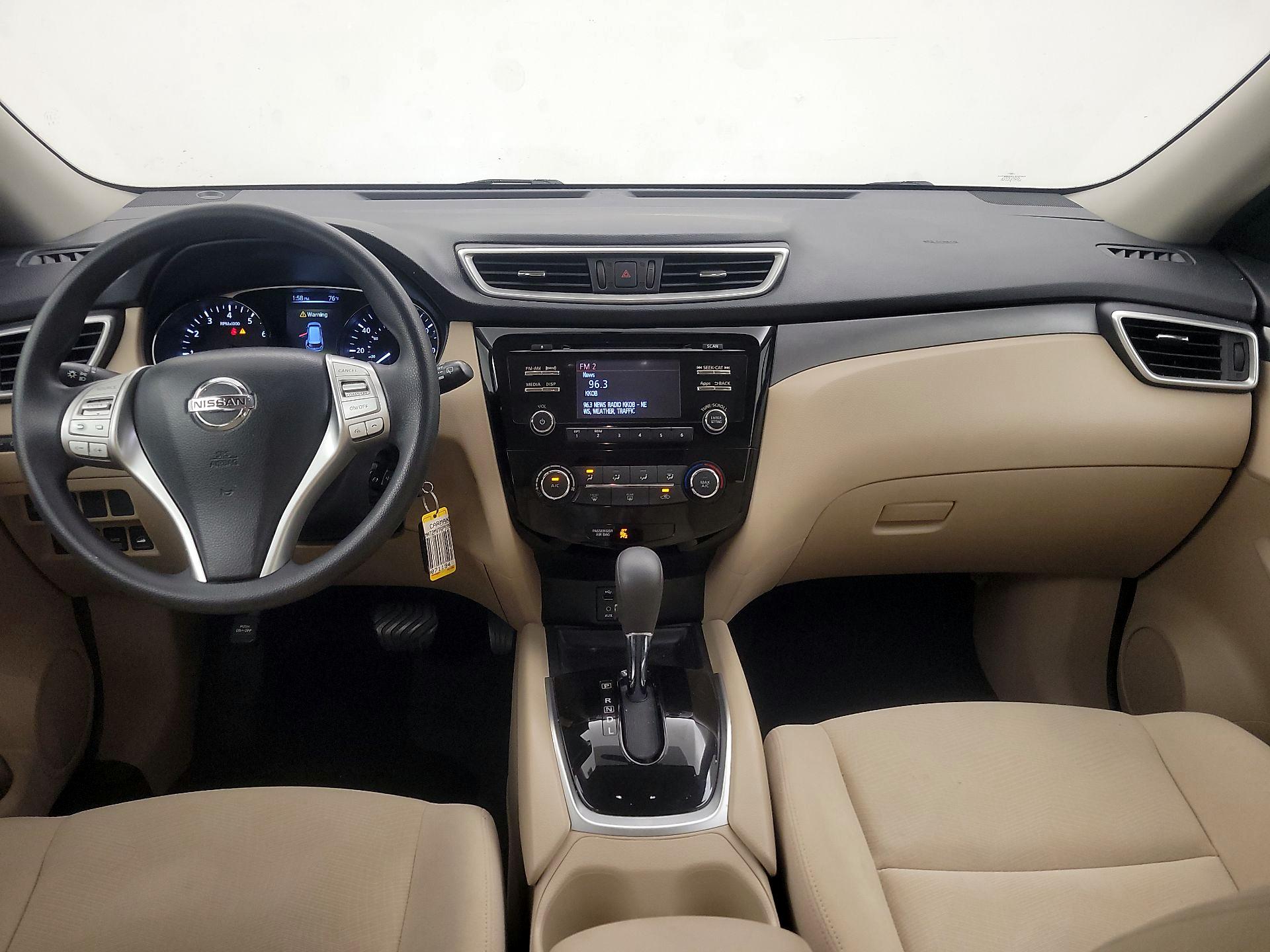 Thumbnail: 2016 Nissan Rogue - 9