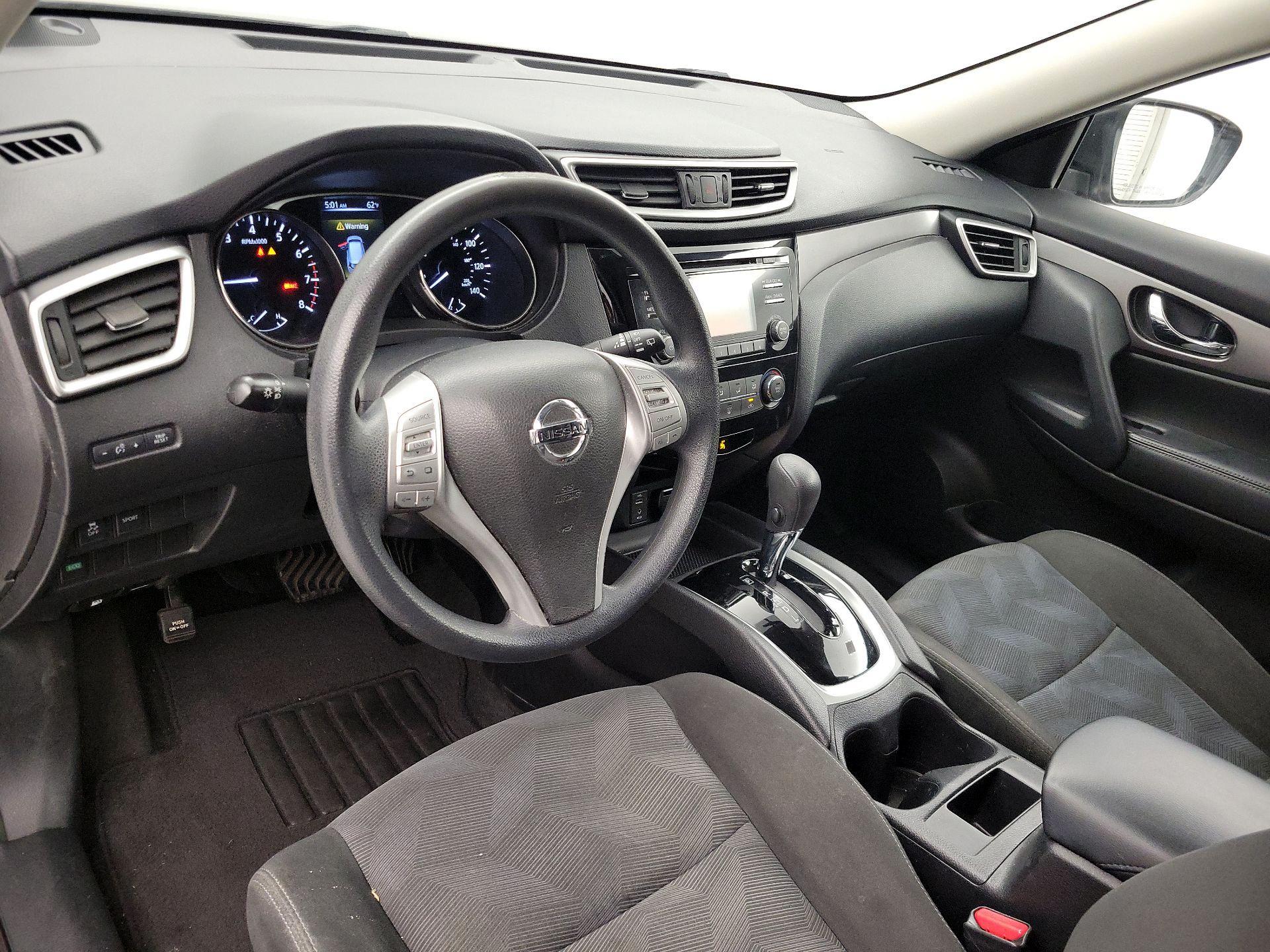 Thumbnail: 2016 Nissan Rogue - 9