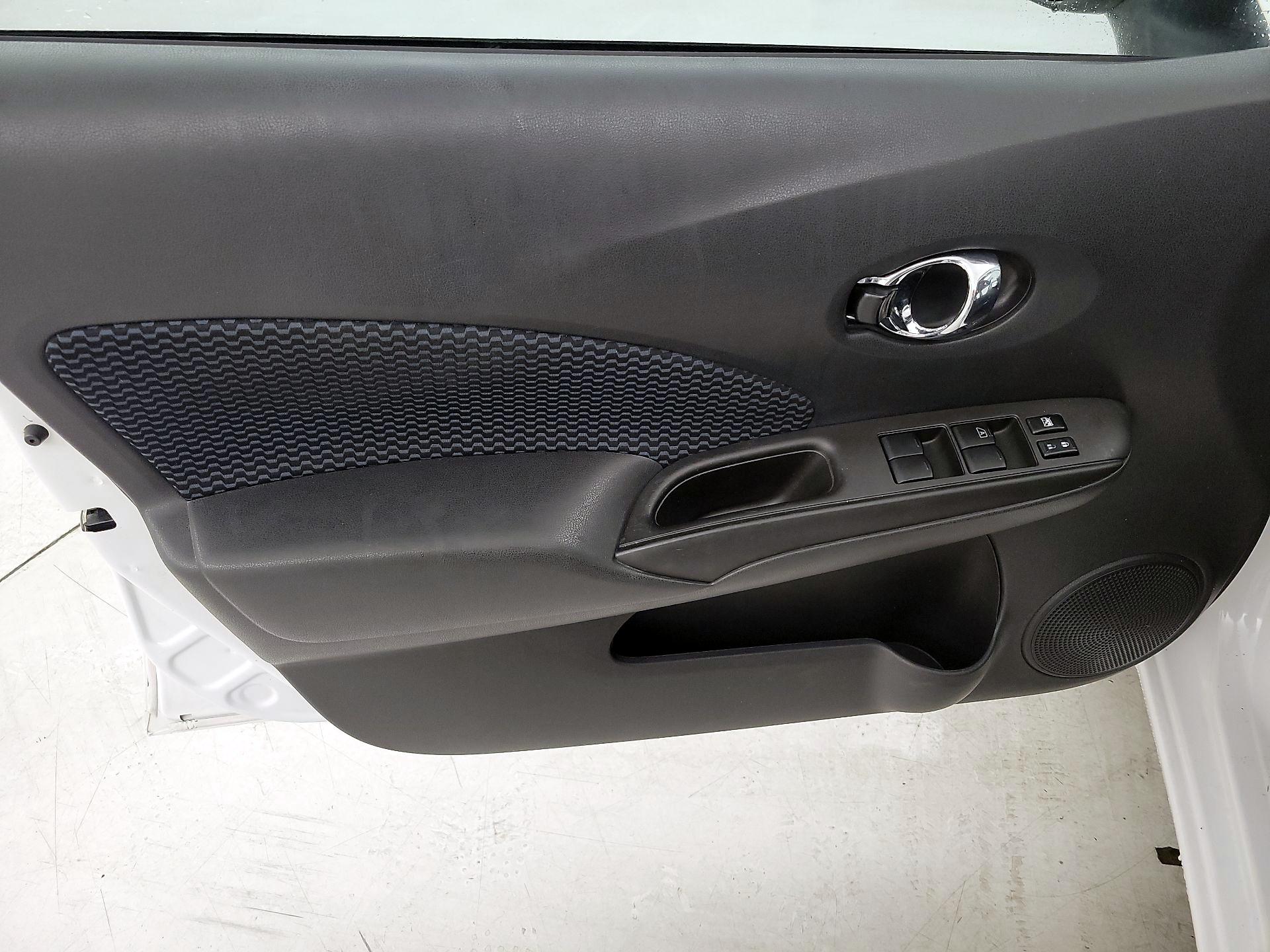 Thumbnail: 2018 Nissan Versa Note - 12