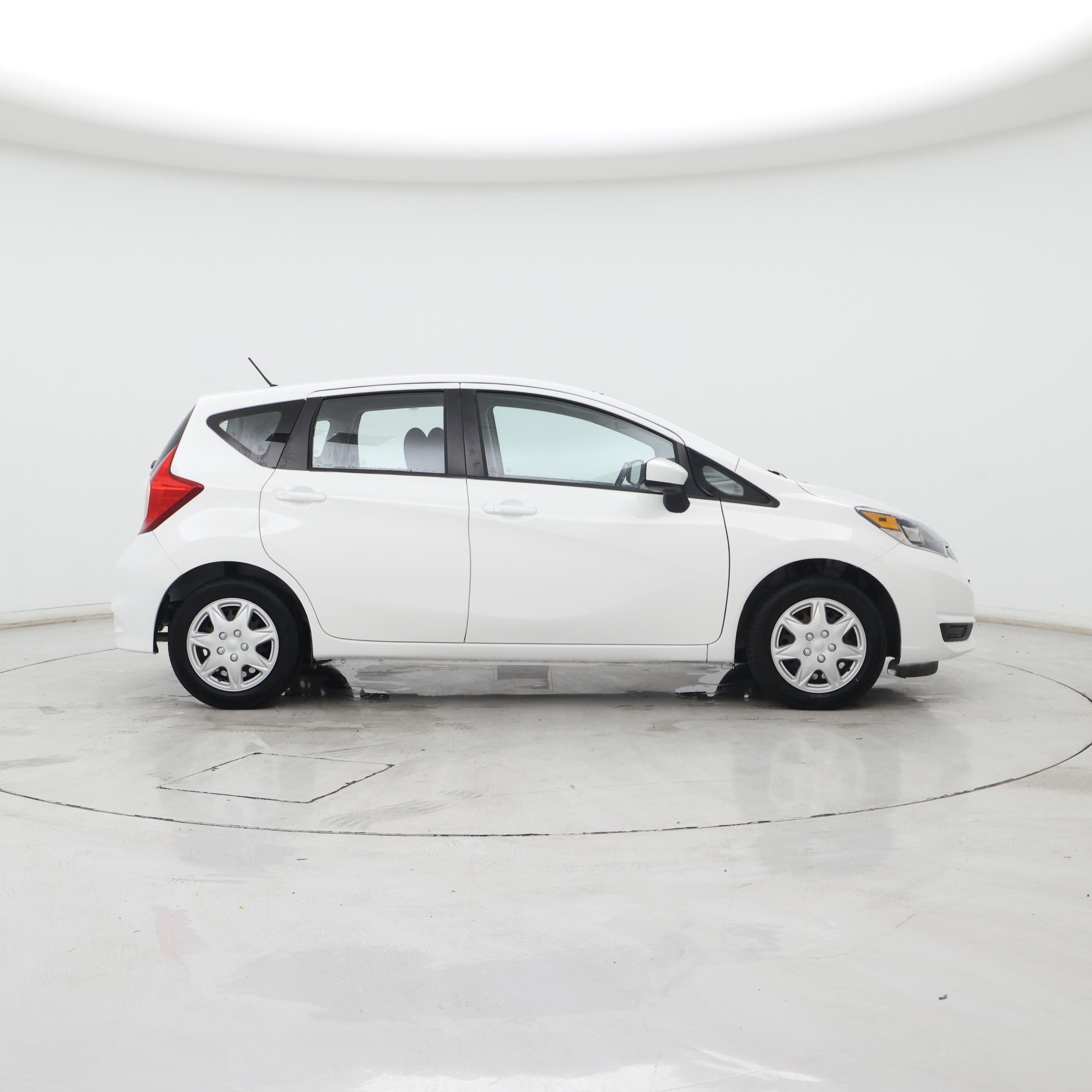 Thumbnail: 2018 Nissan Versa Note - 7