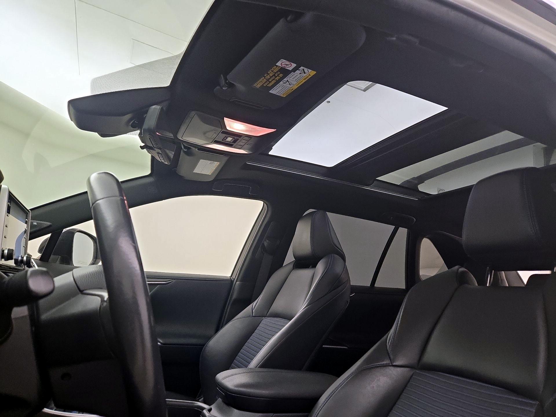 Thumbnail: 2019 Toyota RAV4 - 20