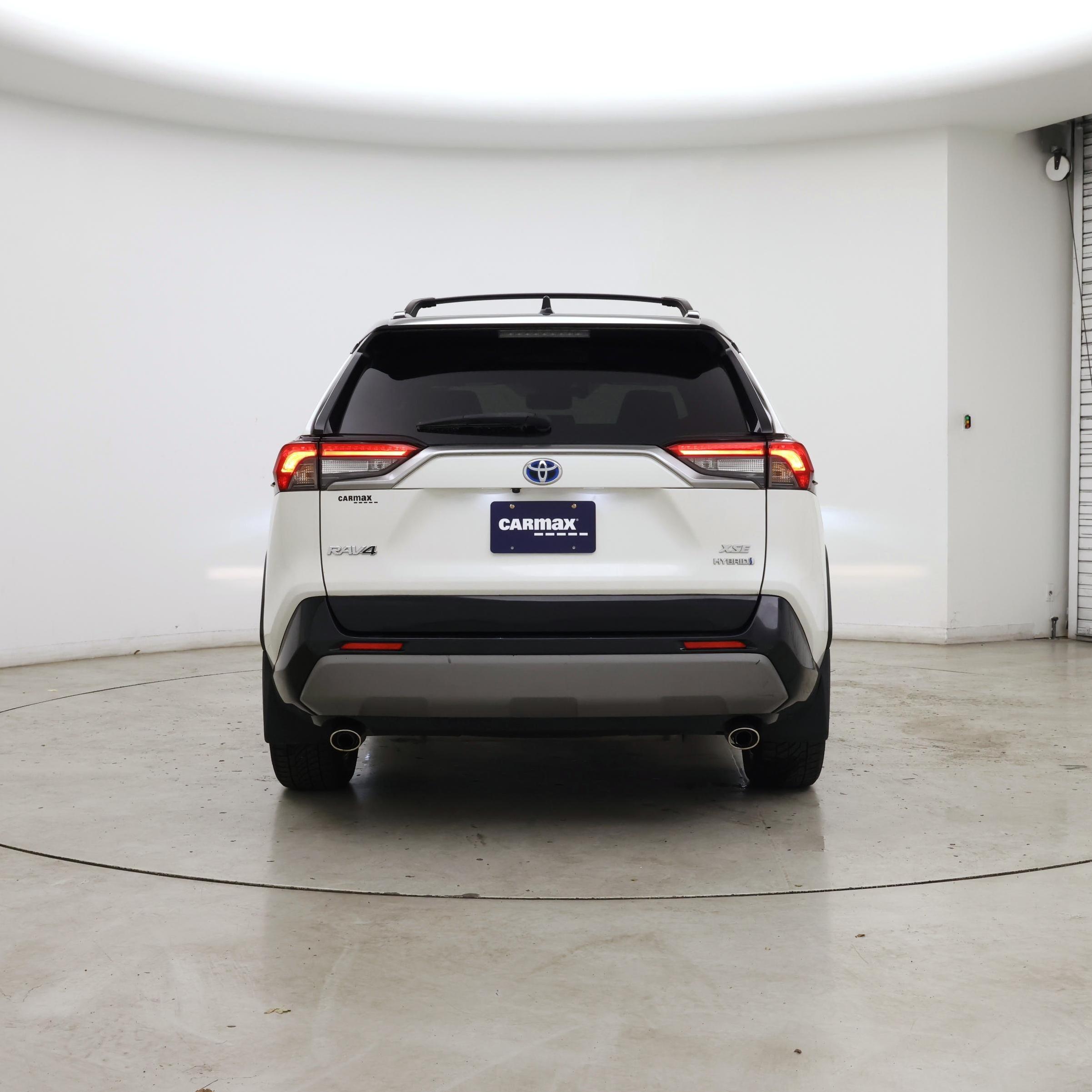 Thumbnail: 2019 Toyota RAV4 - 6