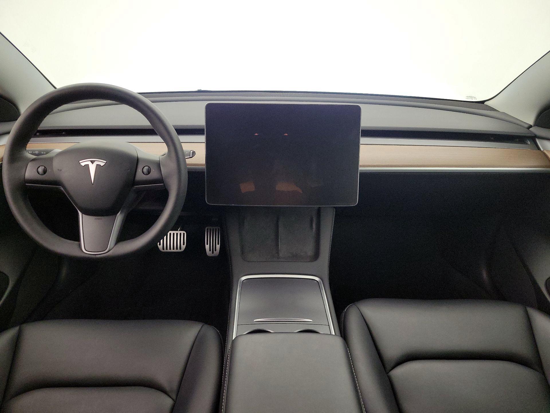 Thumbnail: 2023 Tesla Model 3 - 9