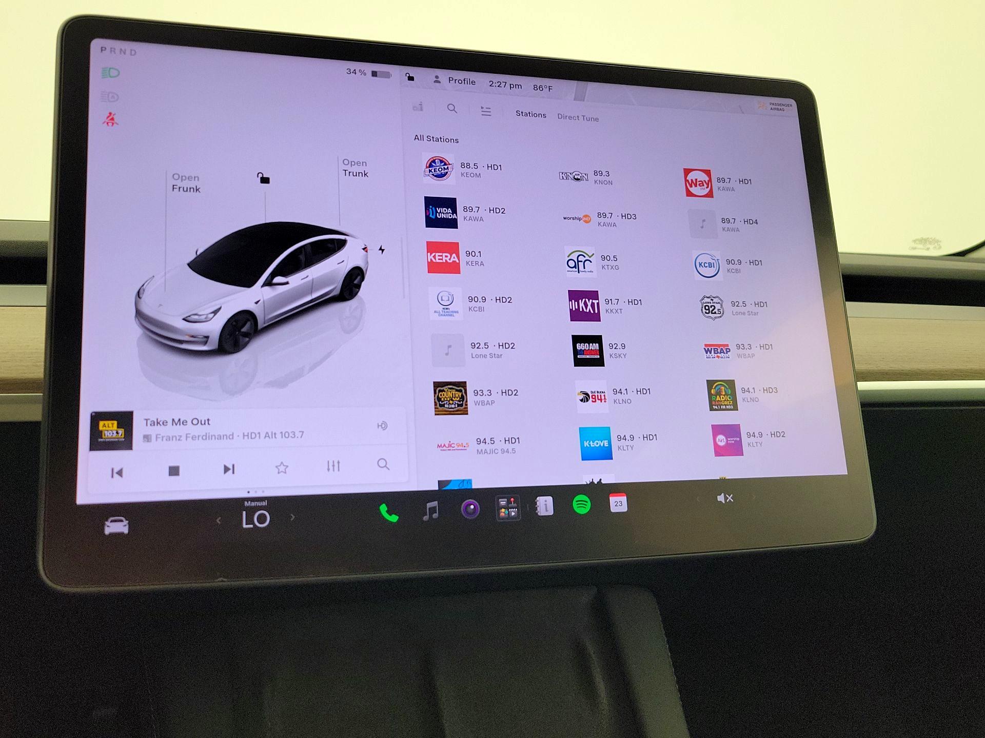 Thumbnail: 2023 Tesla Model 3 - 14