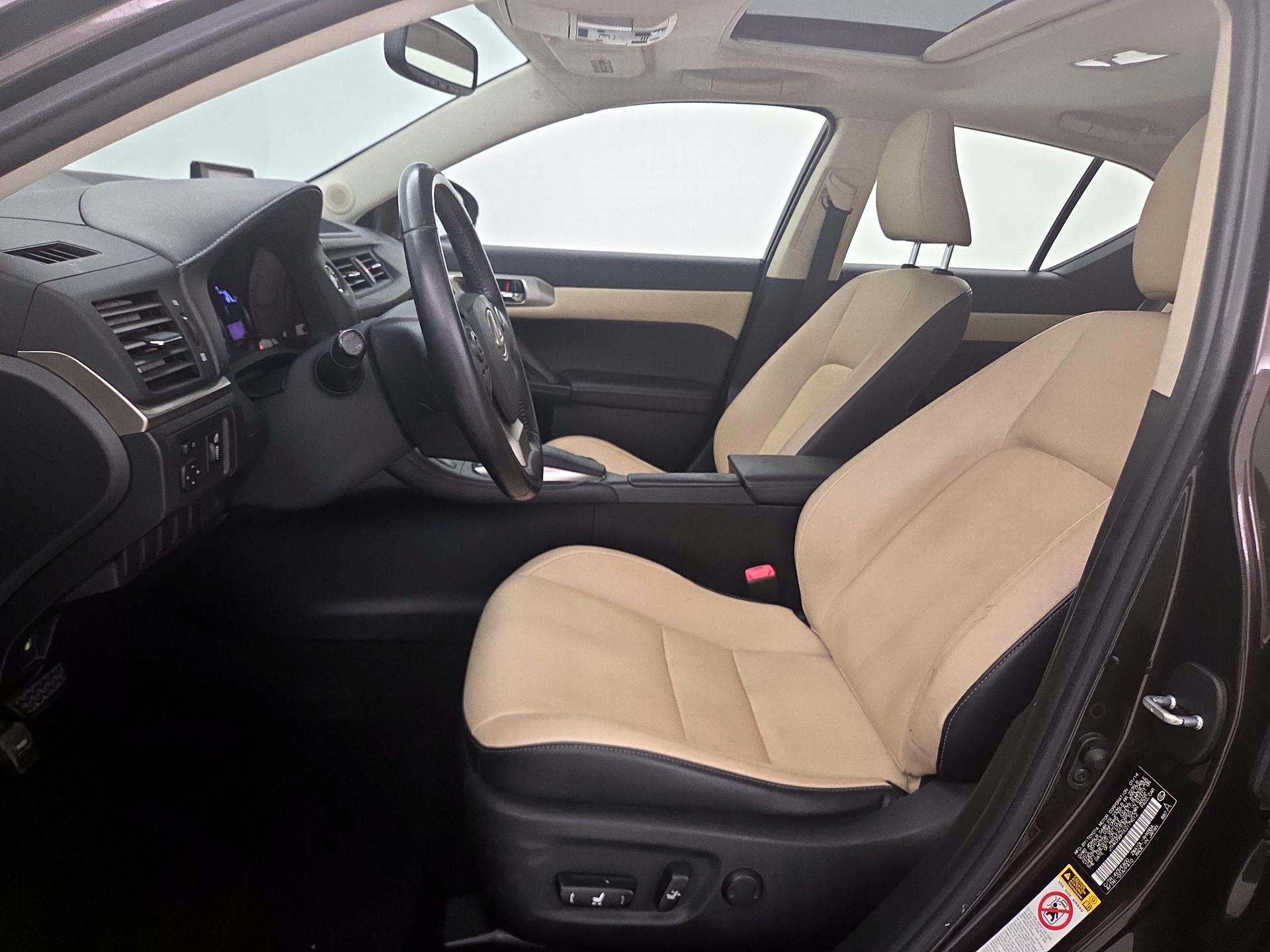 Thumbnail: 2014 Lexus CT - 11