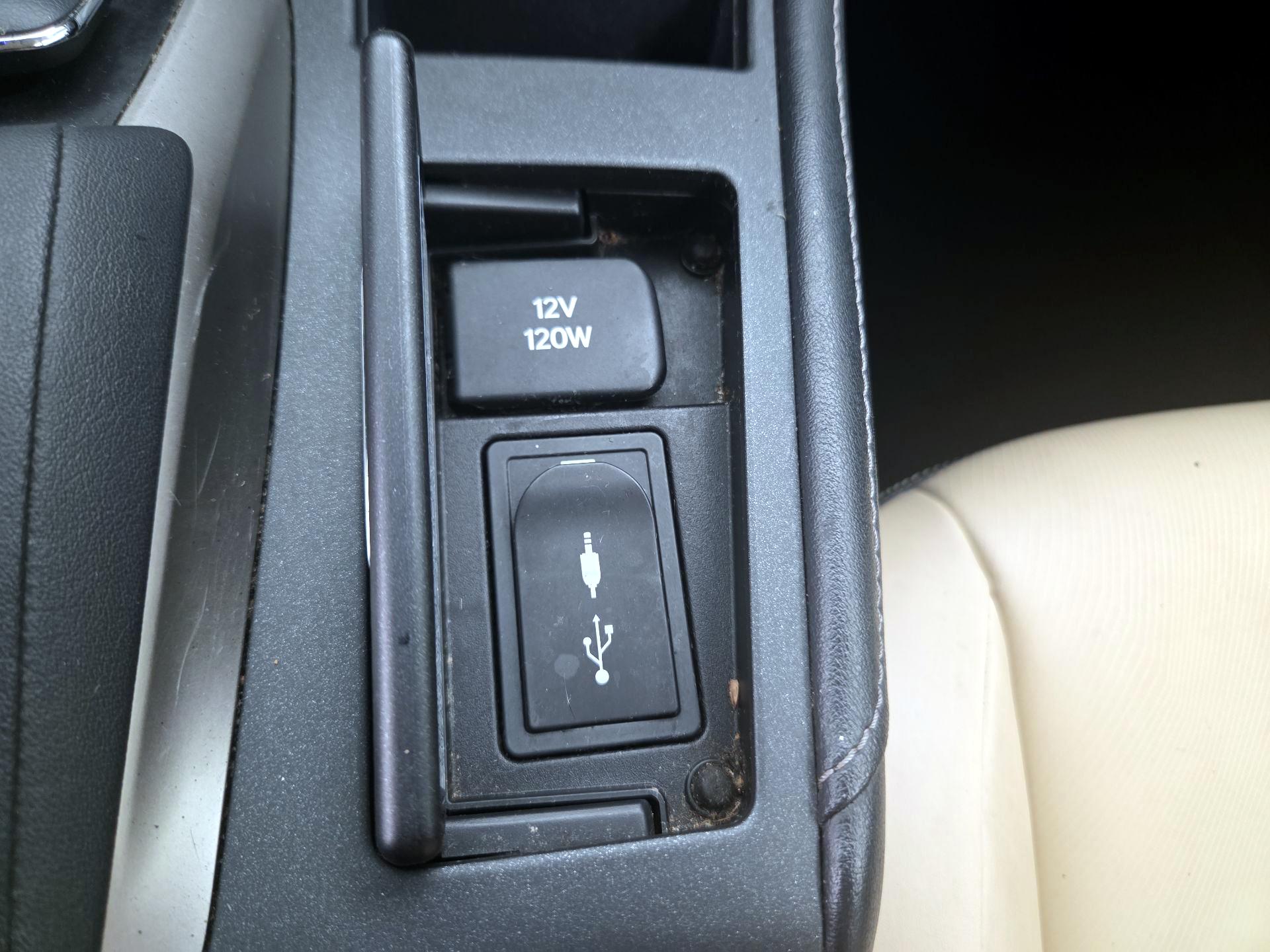 Thumbnail: 2014 Lexus CT - 19