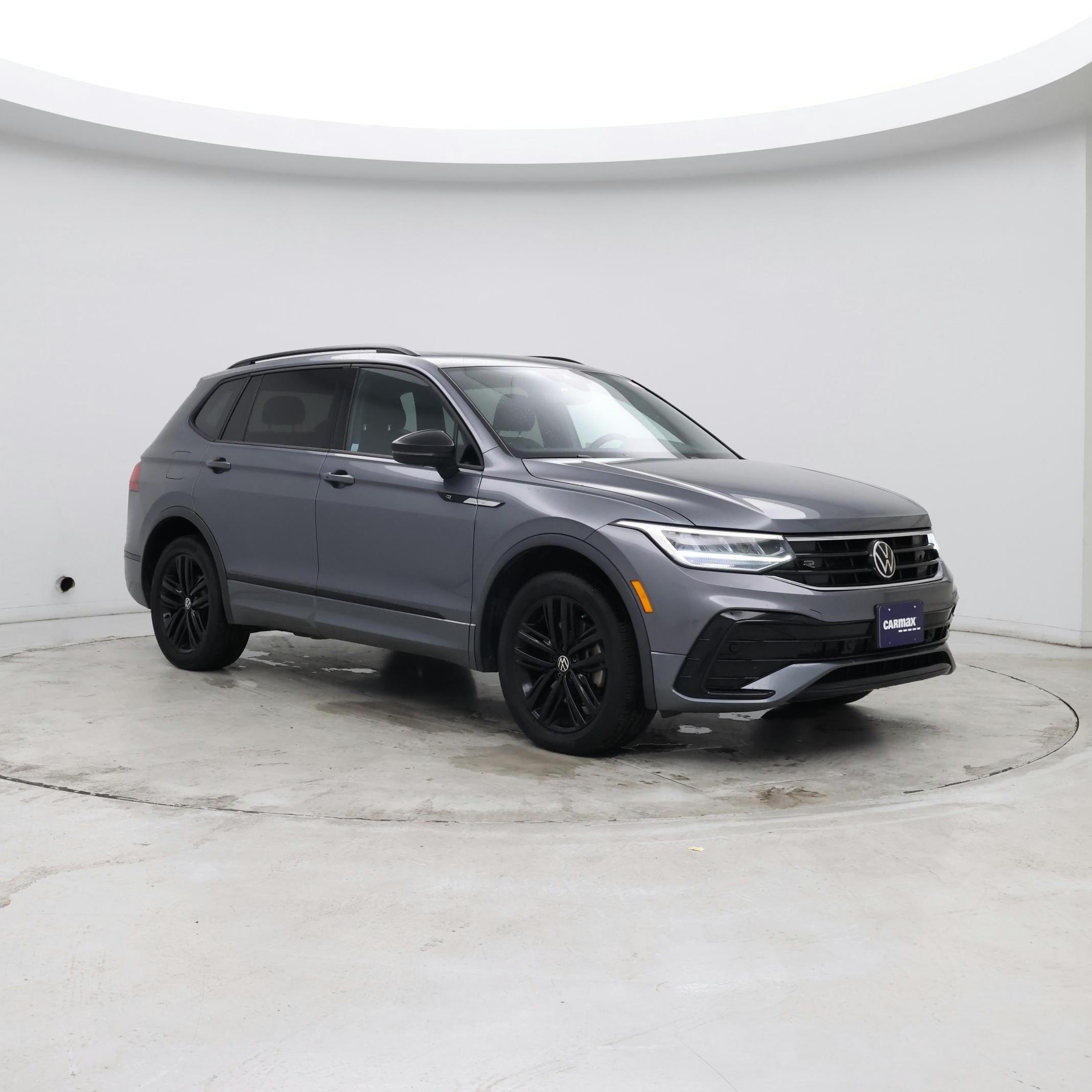Thumbnail: 2022 Volkswagen Tiguan - 7